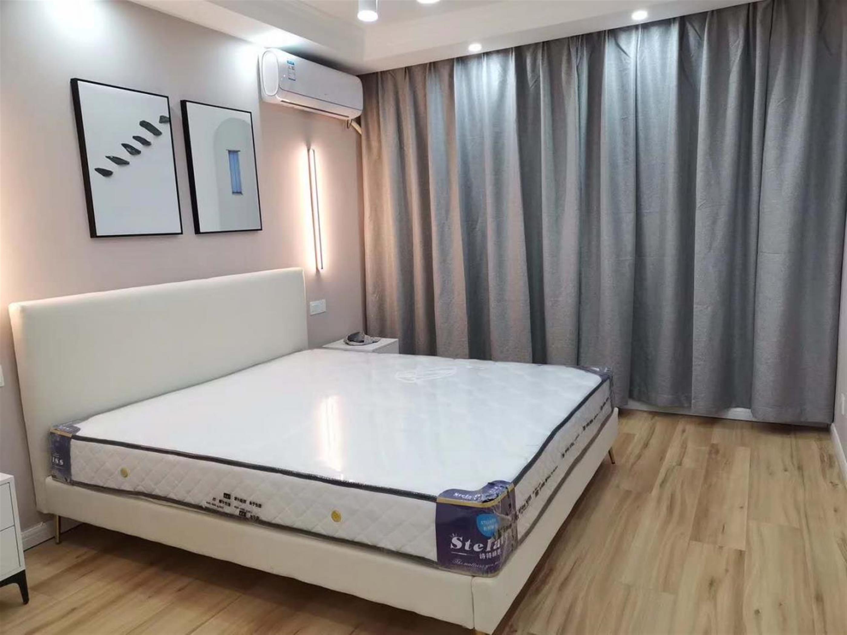 new mattress Renovated Bright 2BR Apt Nr LN 1/4 in Shanghai for Rent