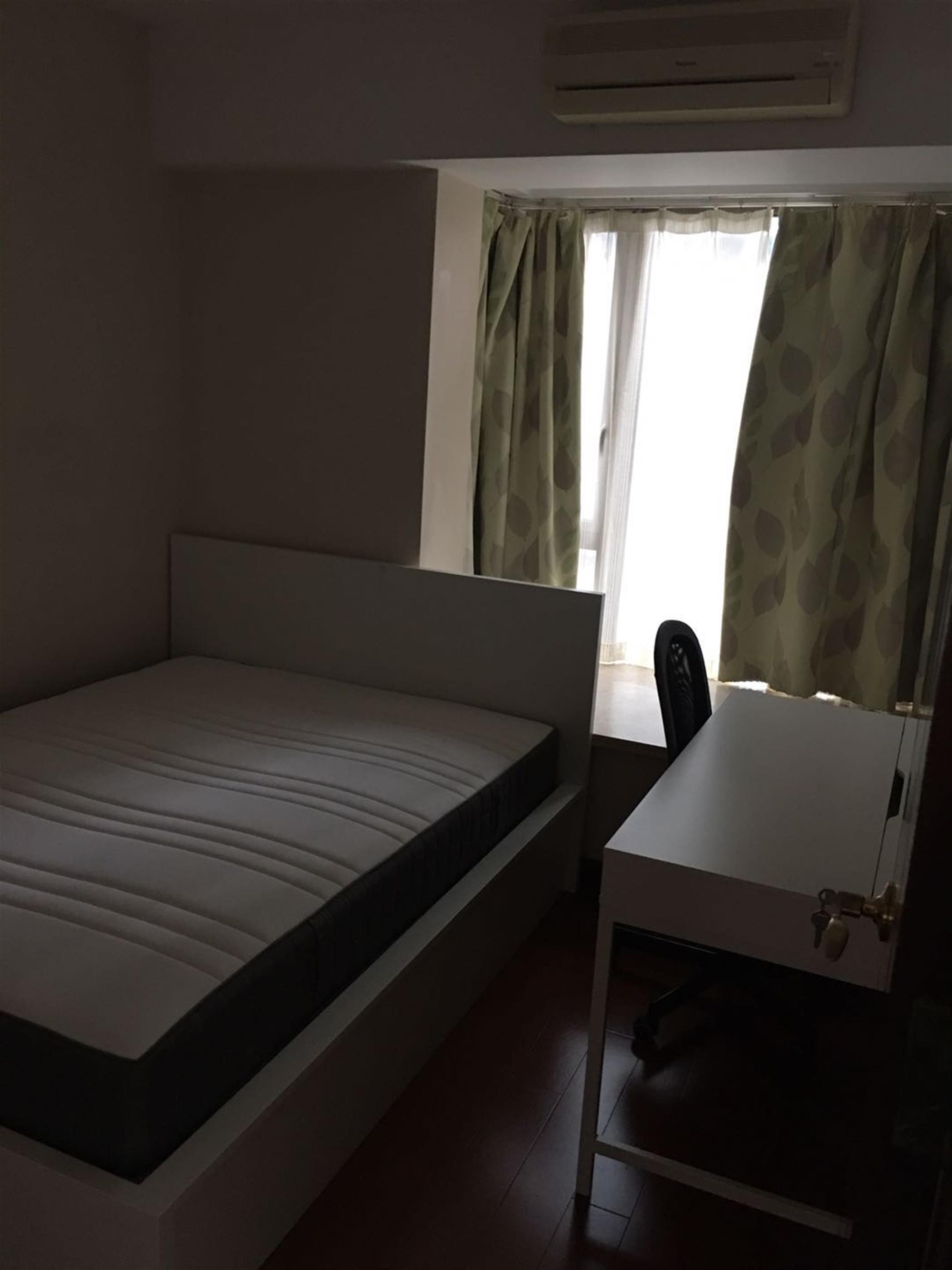 bedroom Affordable 2BR Suzhou Creek Apartment Nr LN 1/12/13 for Rent in Shanghai