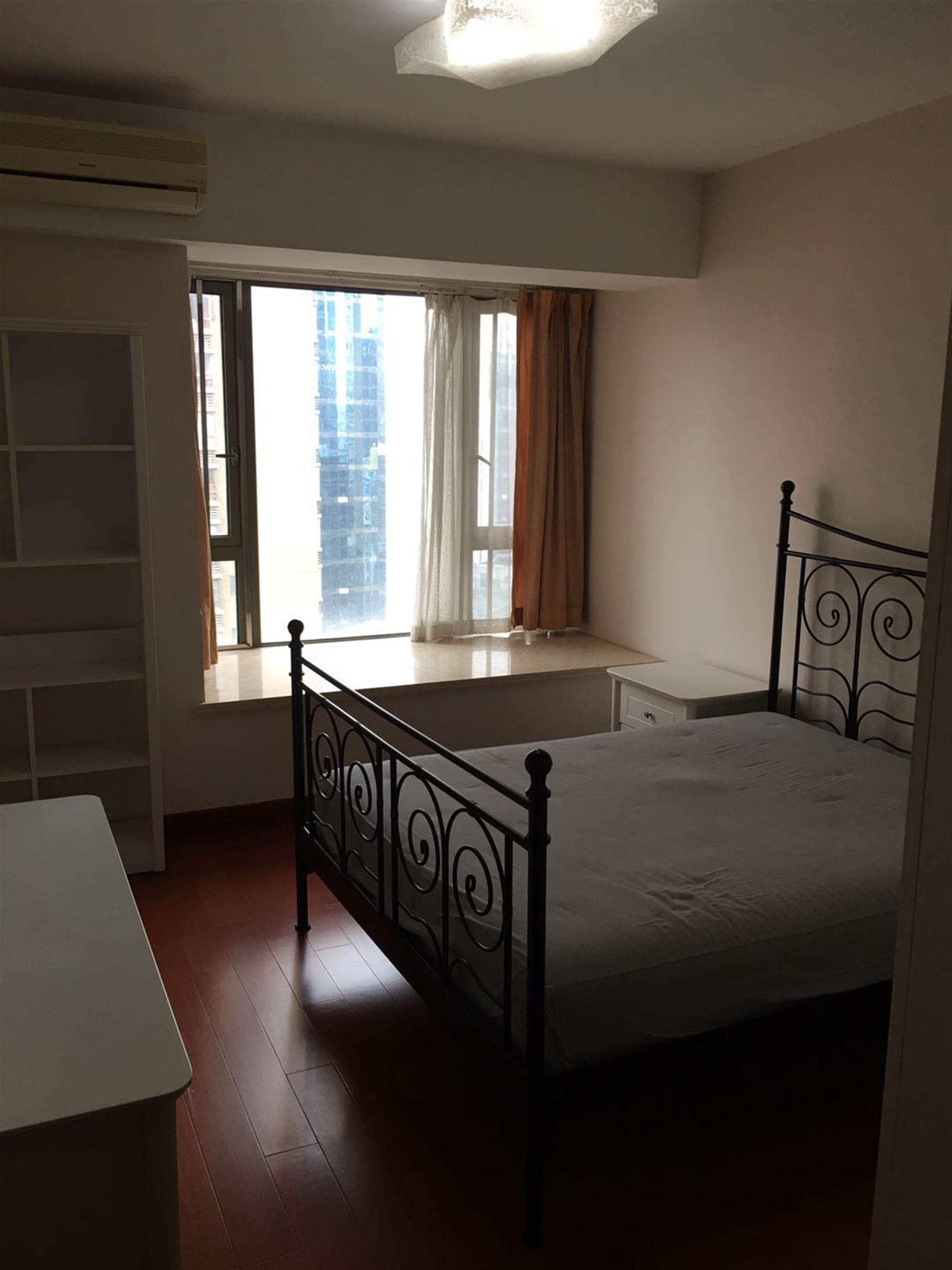 Deep Bay Windows Affordable 2BR Suzhou Creek Apartment Nr LN 1/12/13 for Rent in Shanghai