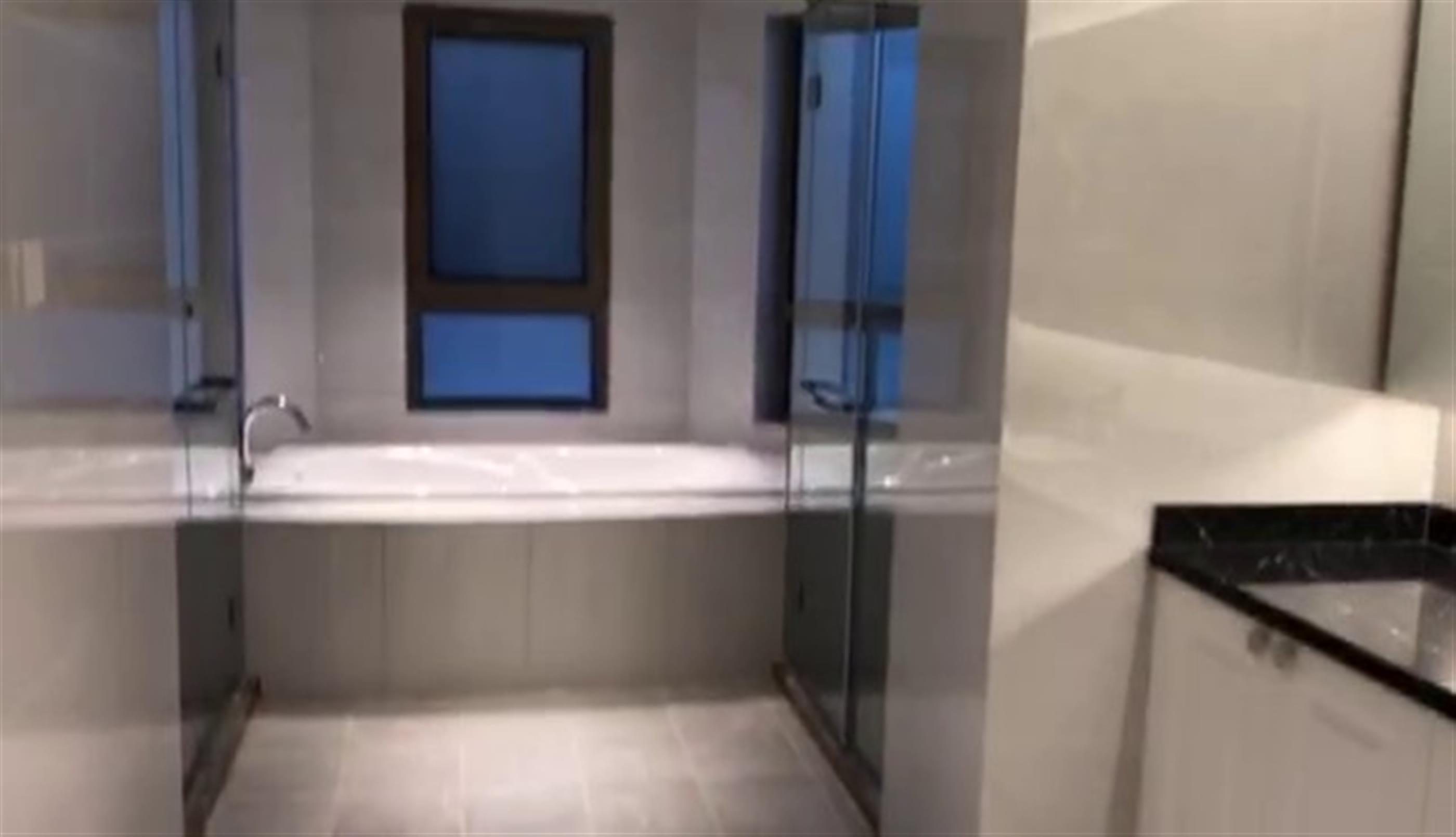 bathtub Brand-New Bright 7BR 4-Level Jinqiao Villas for Rent in Shanghai