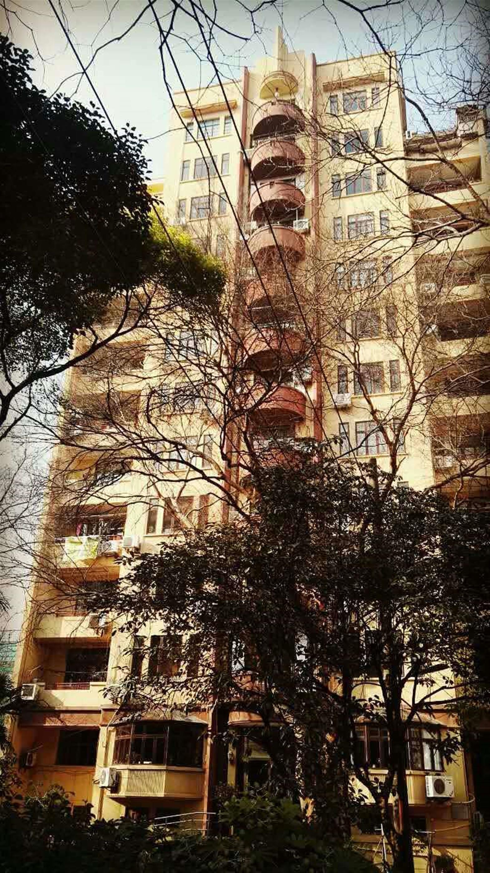 facade Cozy FFC Studio Apartment nr LN 1/7/10 for Rent in Shanghai
