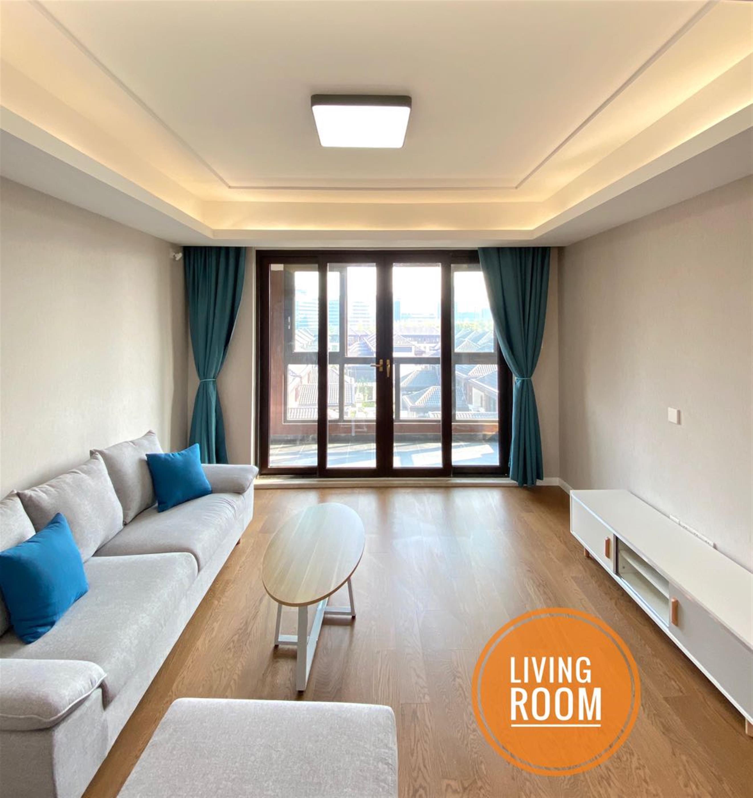 Brand New Sunny Apartment nr LN 10 for Rent in Hongkou Shangh