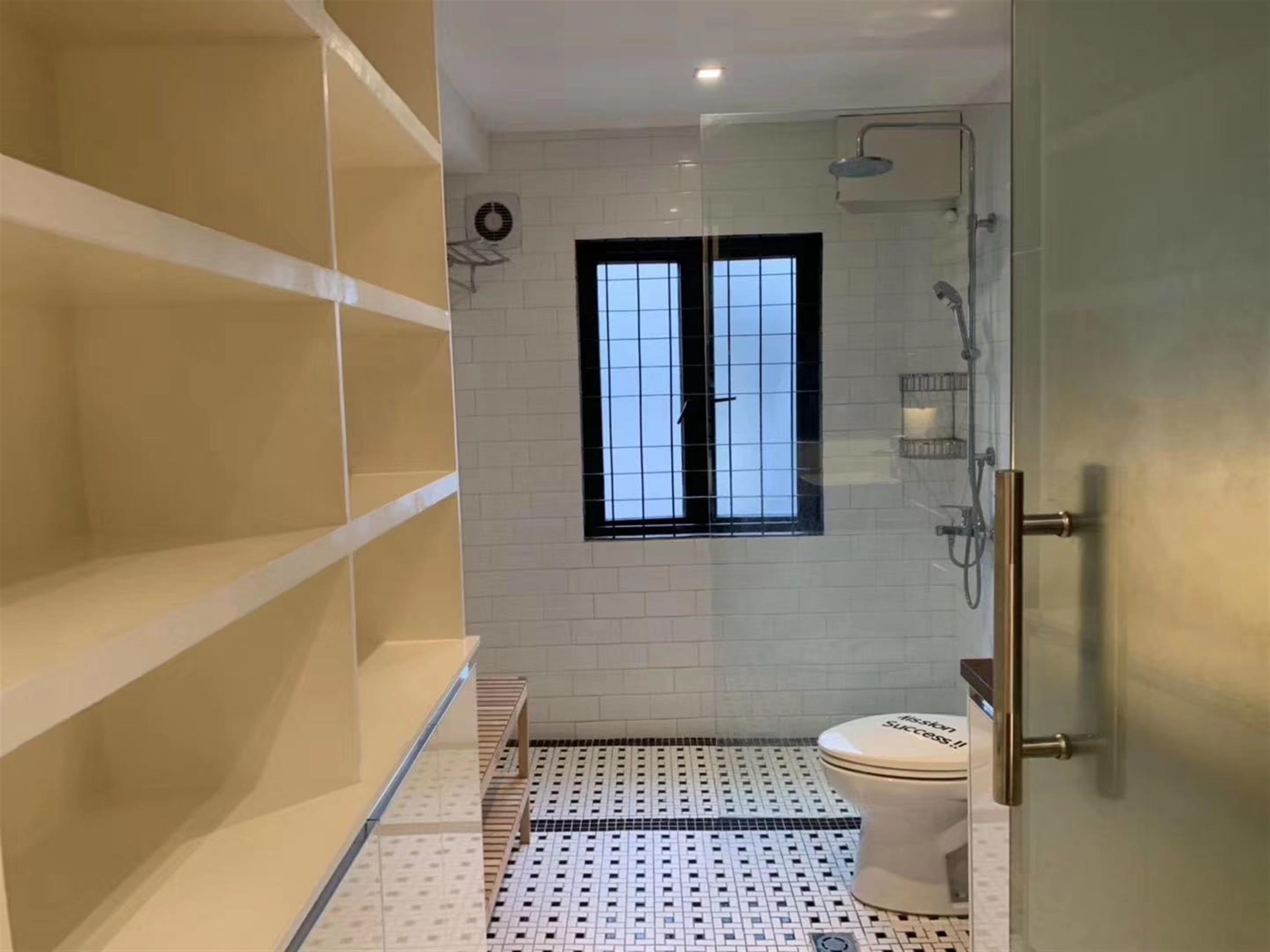 large shower 1st Floor FFC Lane House Apt w Private Courtyard nr LN 1/2/7/10/11 for Rent in Shanghai