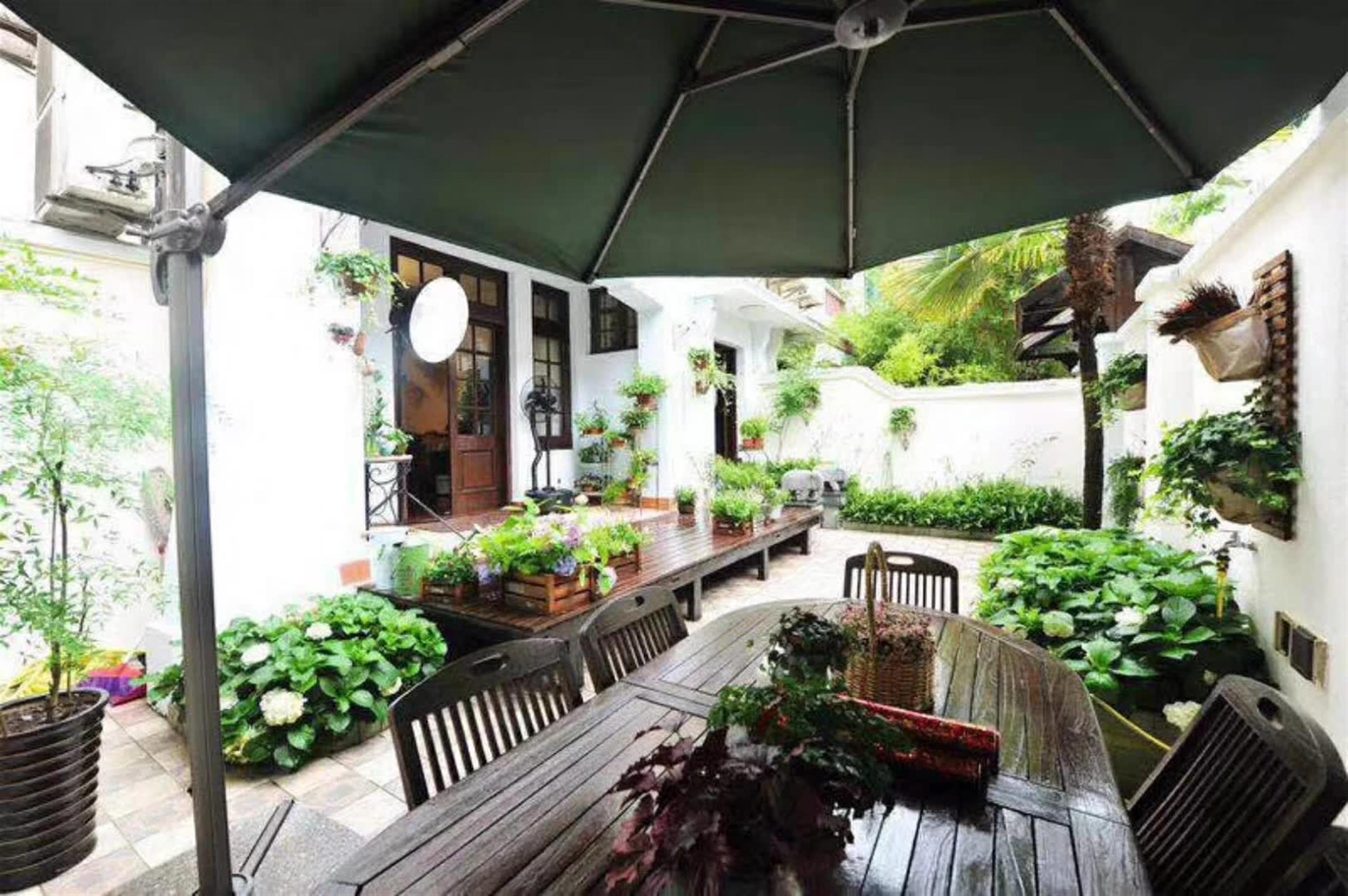 many plants Lux 5BR House w Huge Garden Nr LN 2/11 for Rent in Shanghai