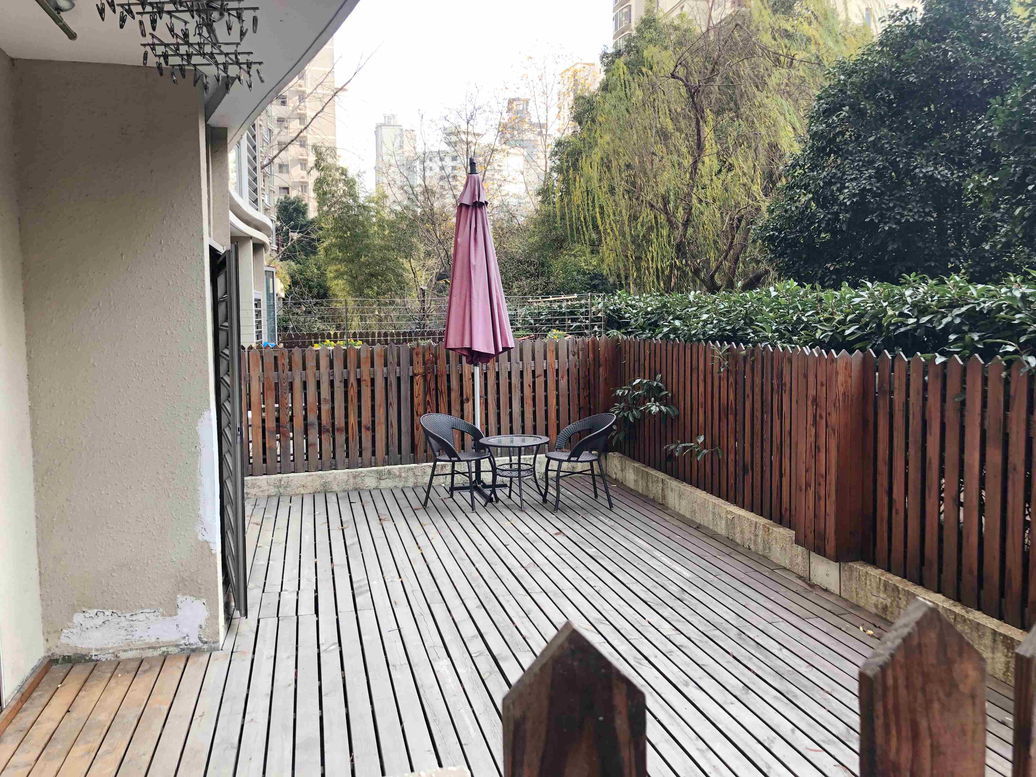 Private Patio Spacious 1BR La Cite Apt w Private Patio Nr Ln 1/9/11 for Rent in Shanghai