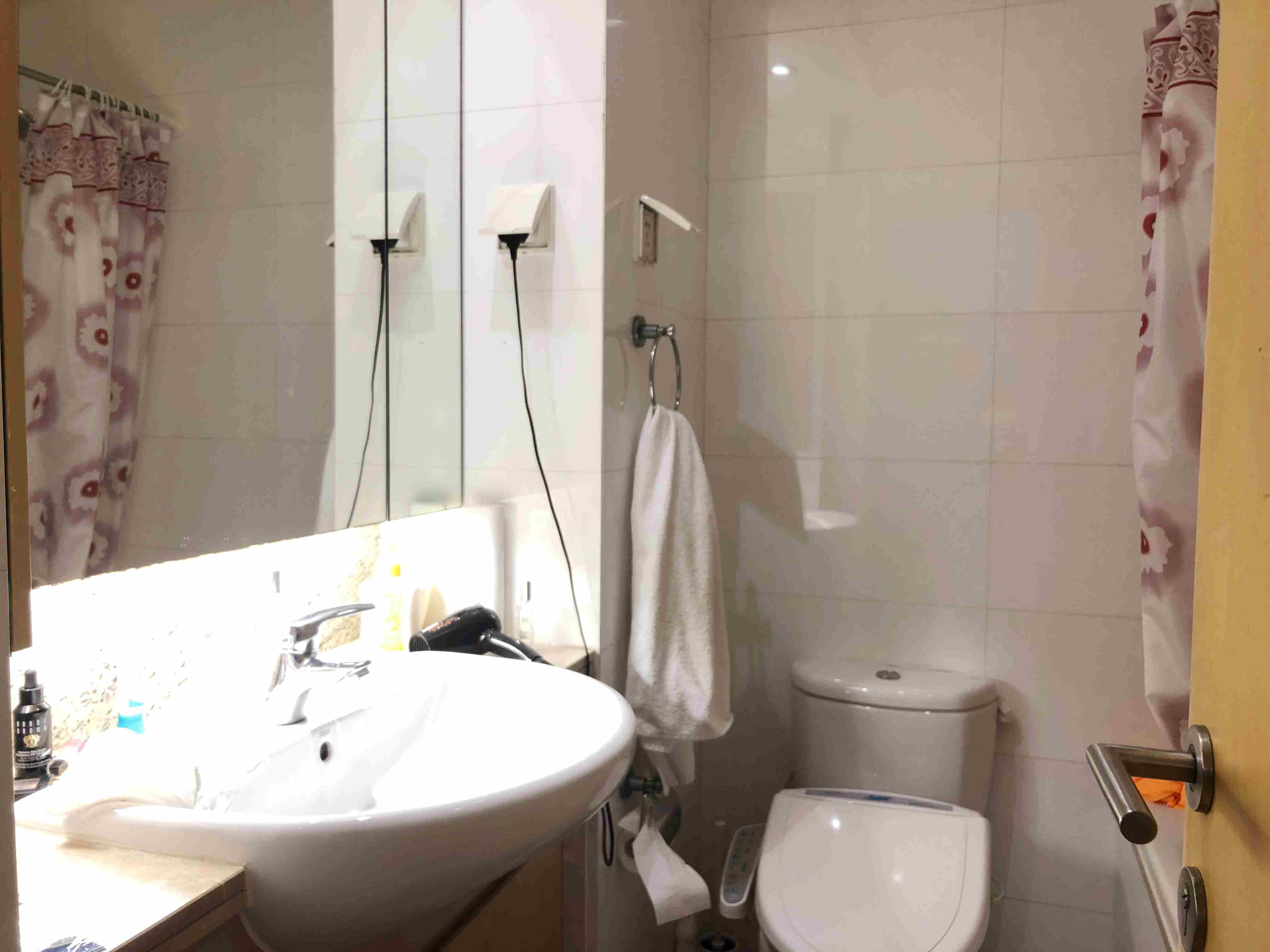 Modern Bathroom Spacious 1BR La Cite Apt w Private Patio Nr Ln 1/9/11 for Rent in Shanghai