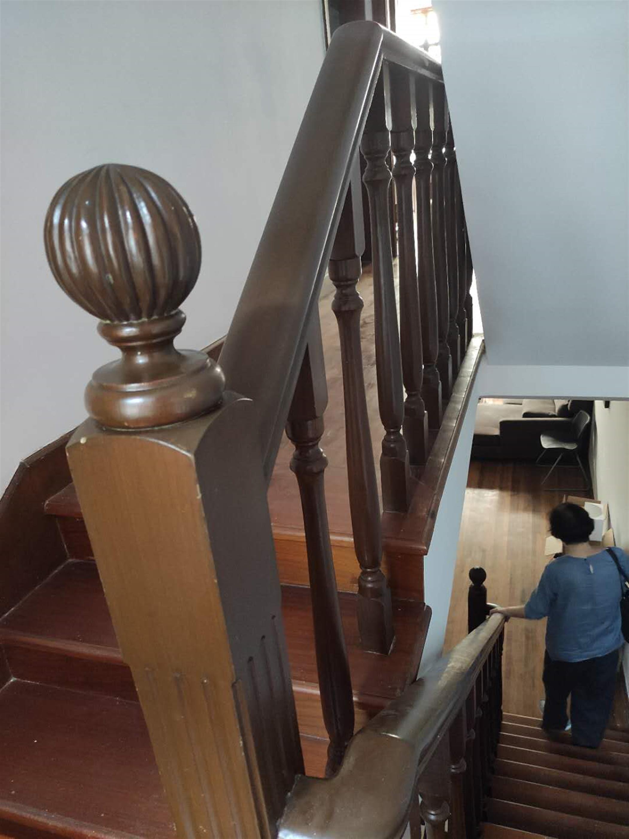 Stairway 3-Floor 3BR Lane House Nr Ln 2/12/13 for Rent in Shanghai
