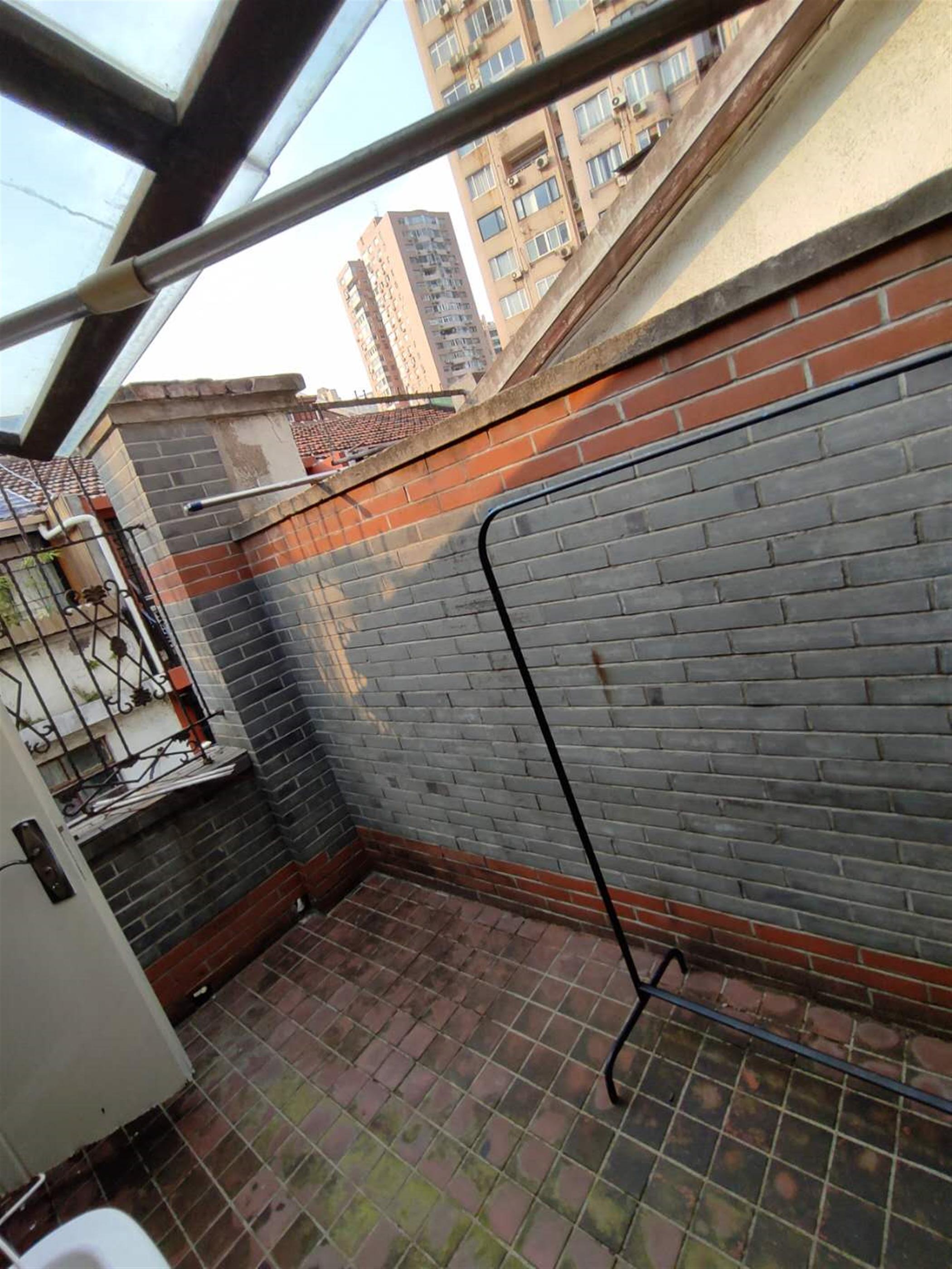 terrace 3-Floor 3BR Lane House Nr Ln 2/12/13 for Rent in Shanghai