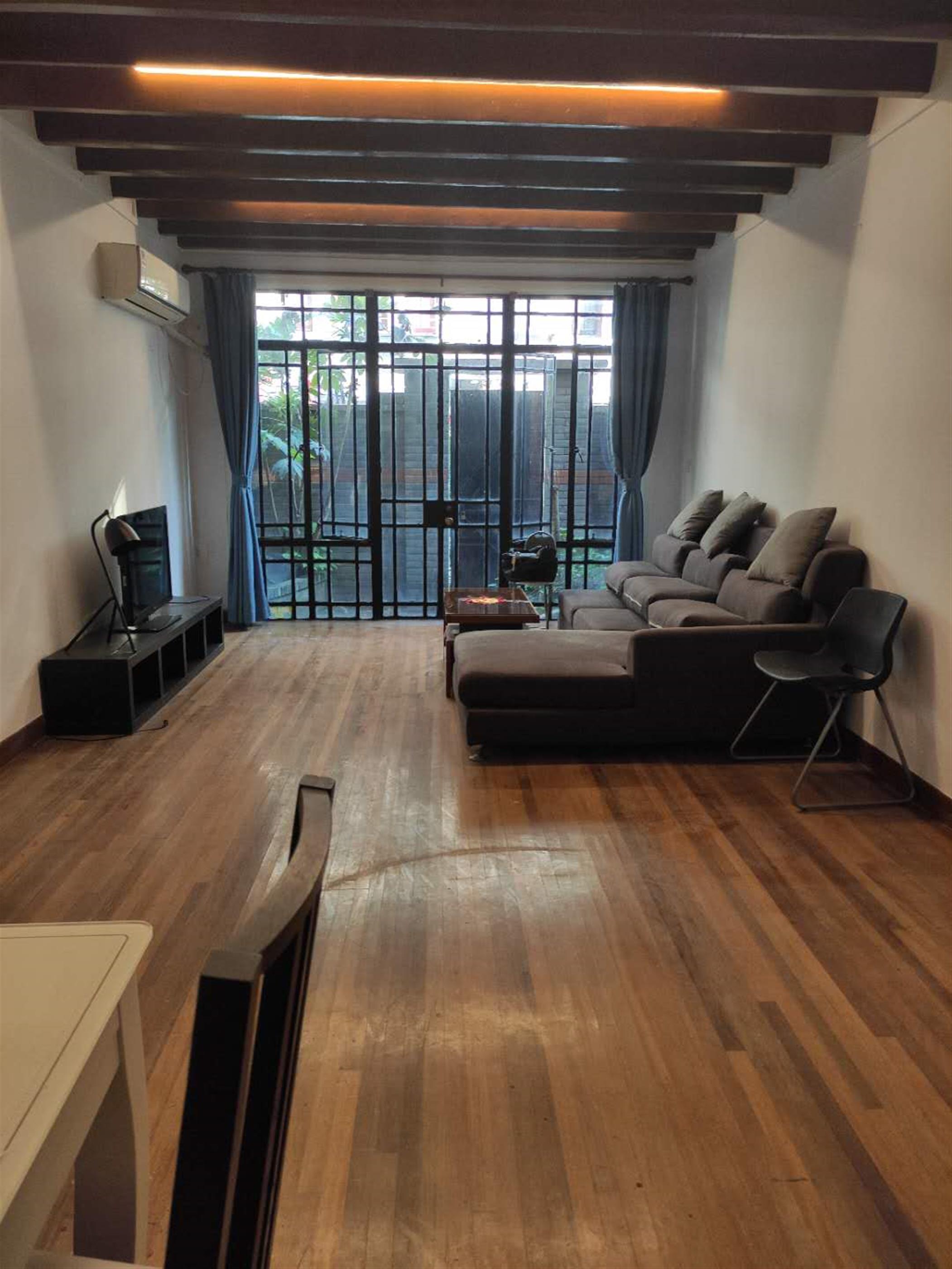 Large living room 3-Floor 3BR Lane House Nr Ln 2/12/13 for Rent in Shanghai