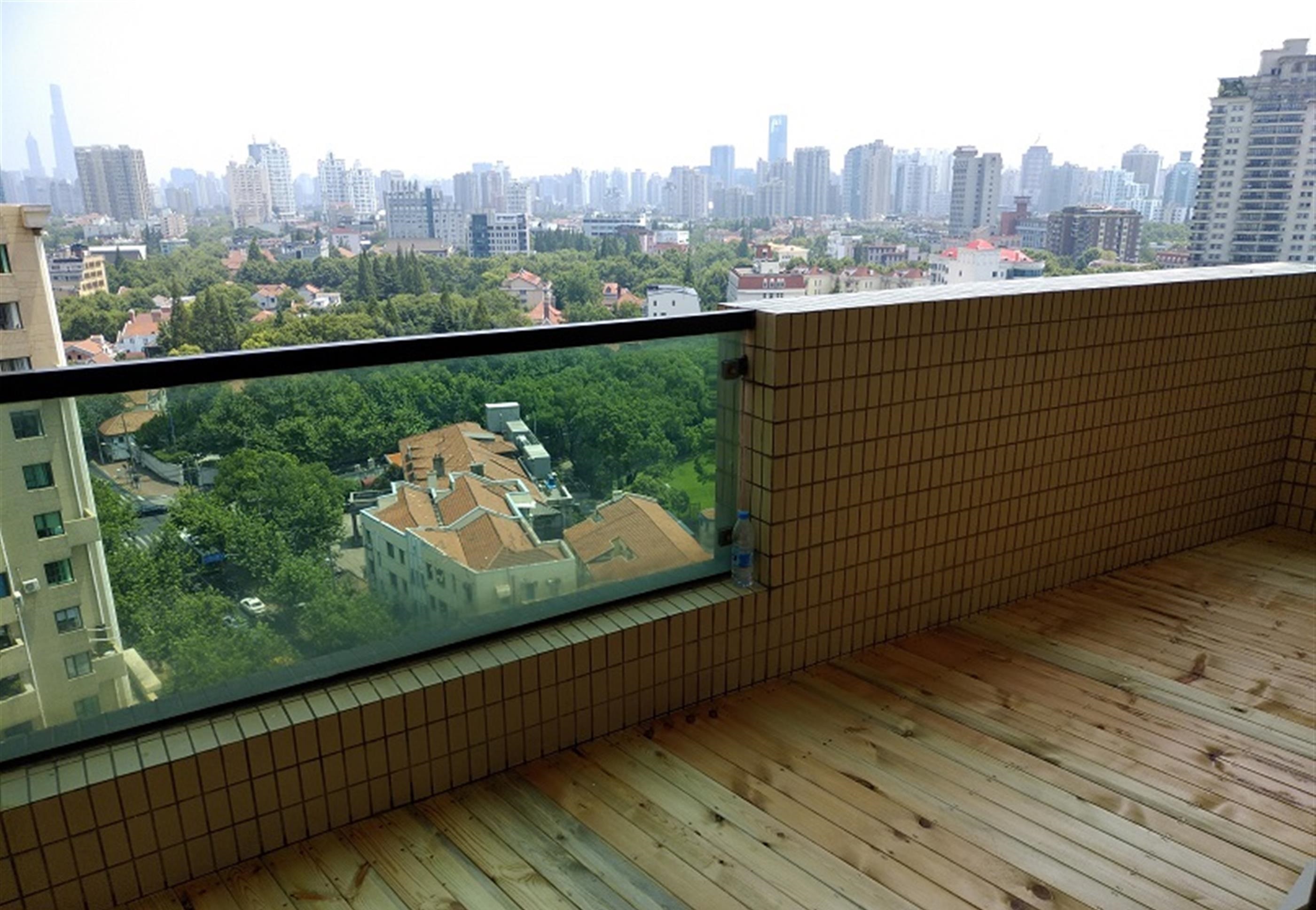 open balcony 3BR FFC Ambassy Court Apt Nr Shanghai Library Ln 10 for Rent