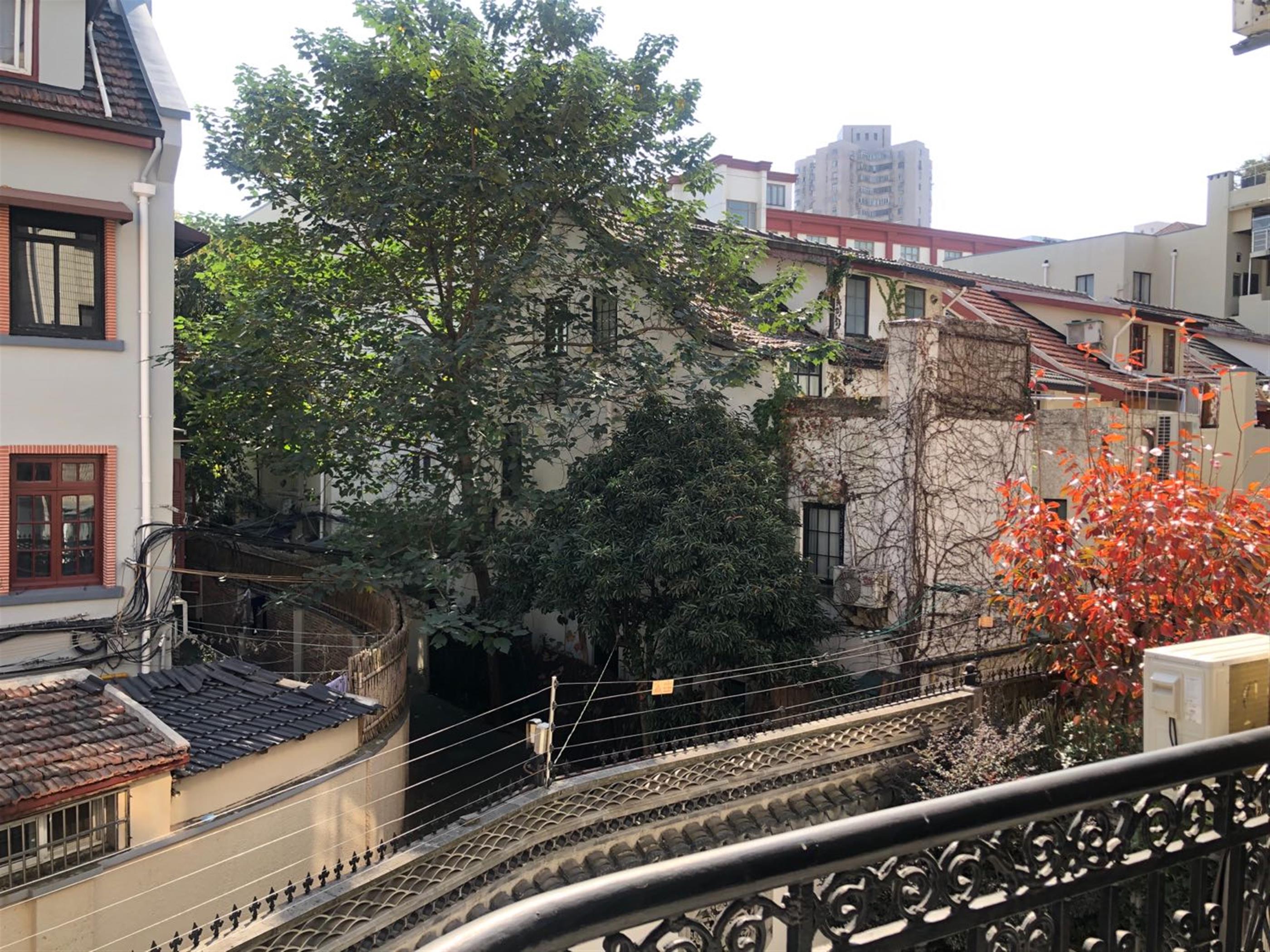 nice view Large 3BR FFC Lane House Office/Apt Nr LN 10/11 for Rent in Shanghai