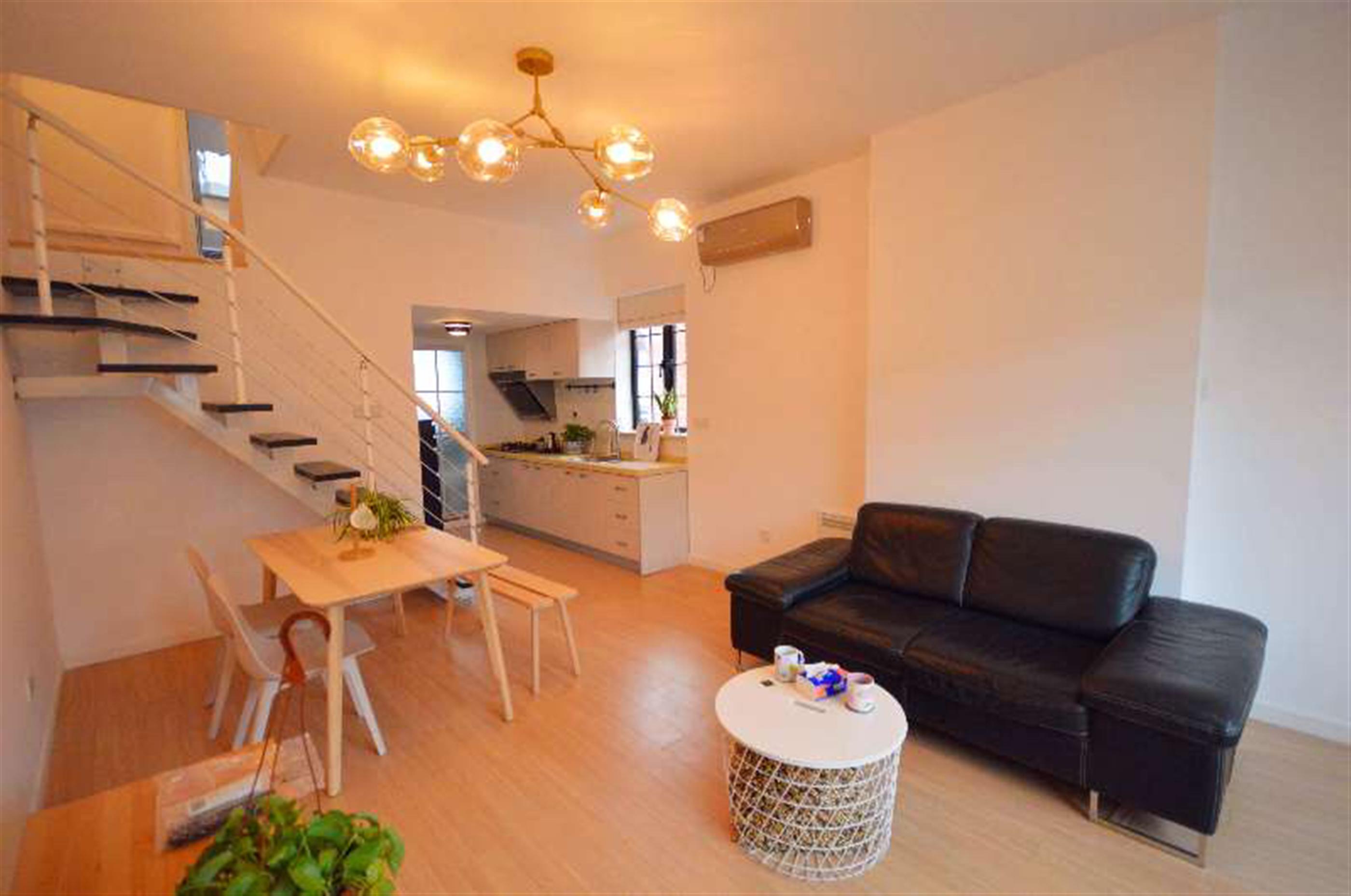 large living room Fantastic Location, Duplex FFC Apt Nr LN 1/9/10/12/13 for Rent in Shanghai