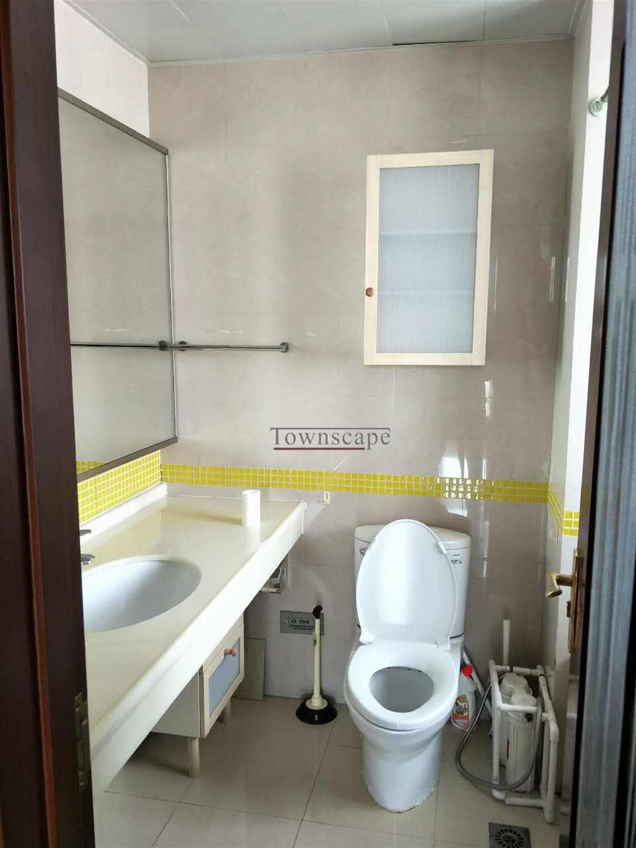 bathroom Fantastic Xinhua Road Apt Nr LN 3/4/10/11 for Rent in Shanghai