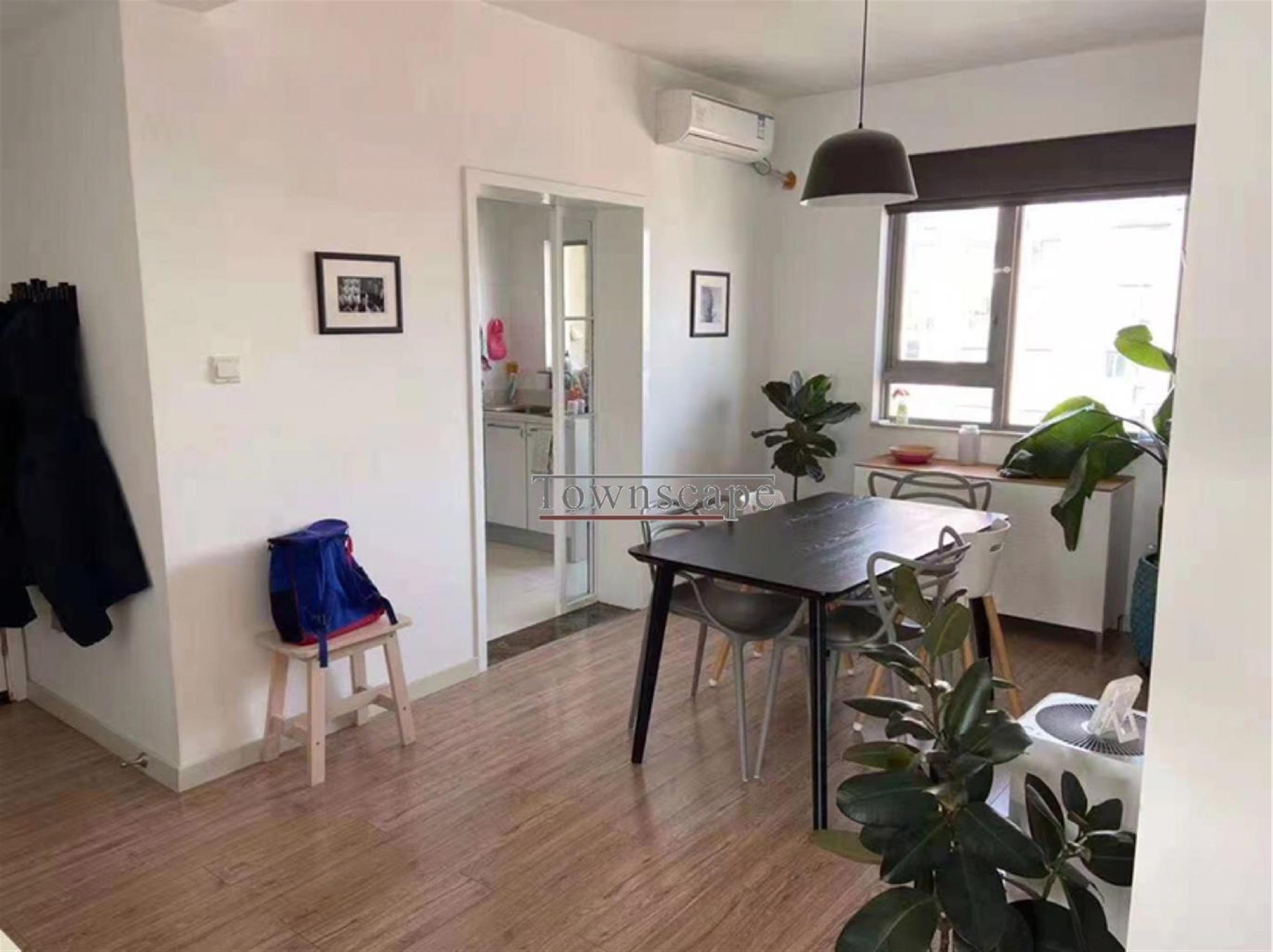 large living space Fabulous Spacious Le Cite 3BR Apt in the Clouds Nr LN 1/9/11 for Rent in Shanghai’s Xujiahui