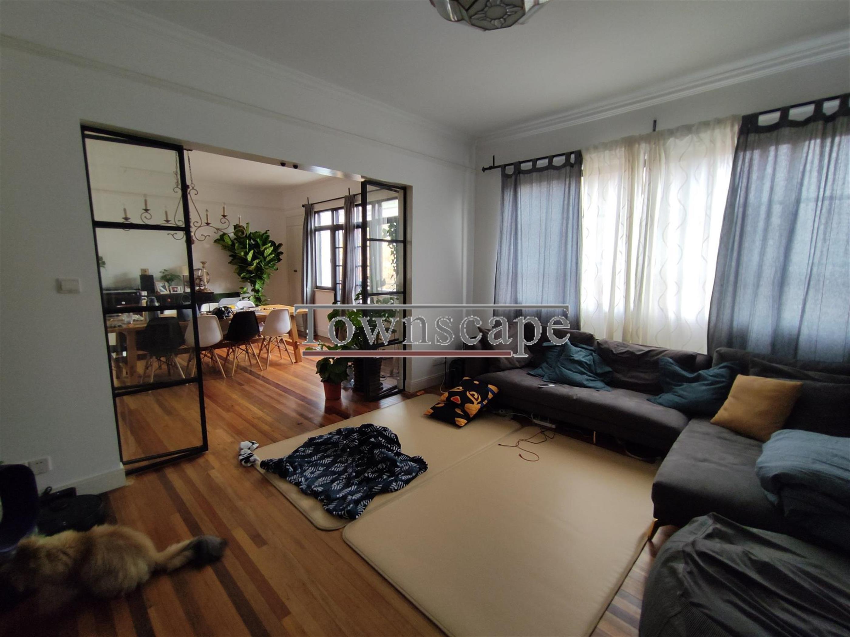  Cozy Spacious 1BR FFC Apt above the Trees Nr LN 1/7/10/12 for Rent in Shanghai