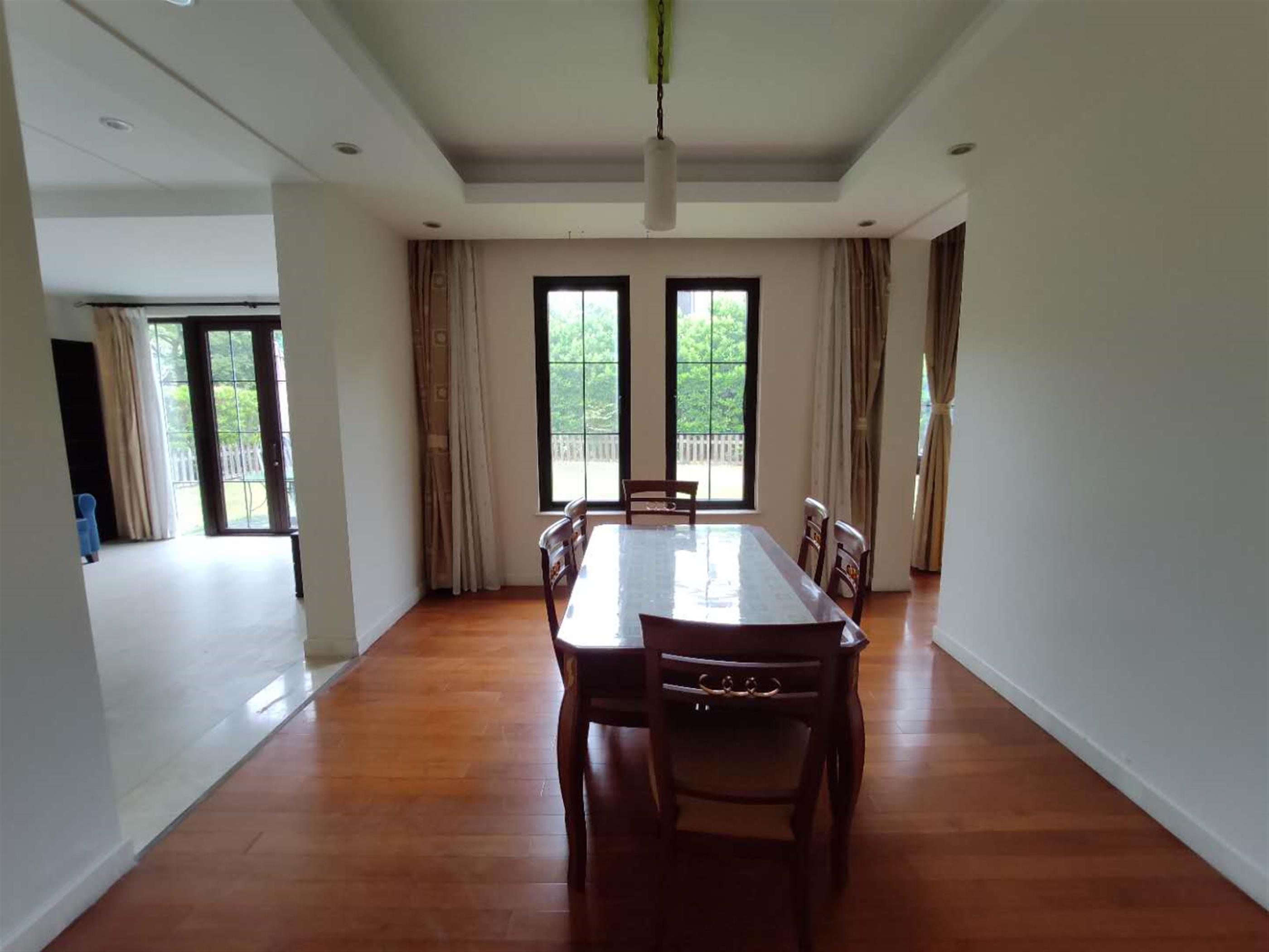 Office Fabulous 4BR Villa for Rent in Shanghai’s Rancho Santa Fe Nr International Schools