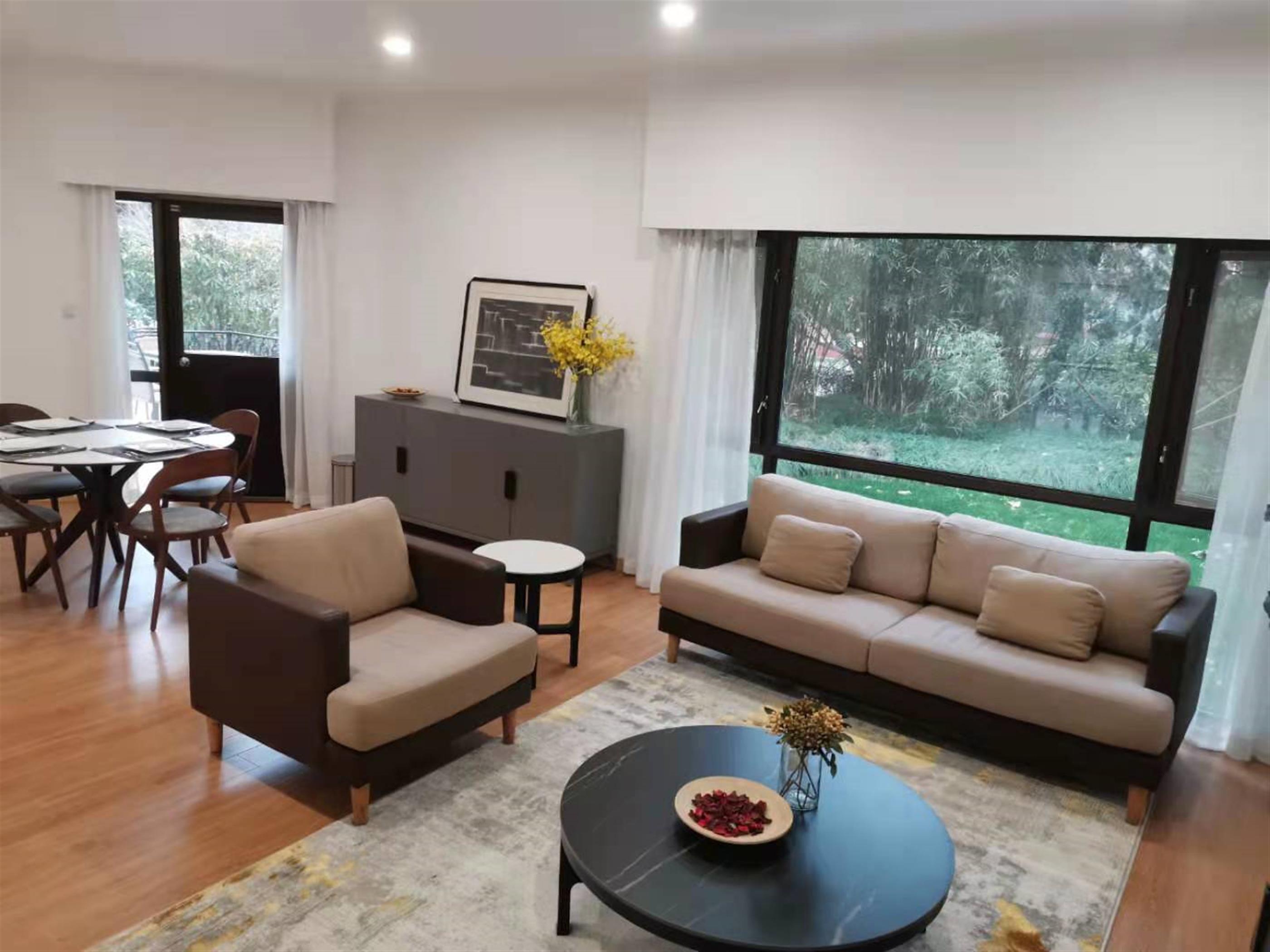 Comfy Living Room Spacious Bright Convenient 3BR Villa nr LN 10 for Rent near Shanghai Zoo
