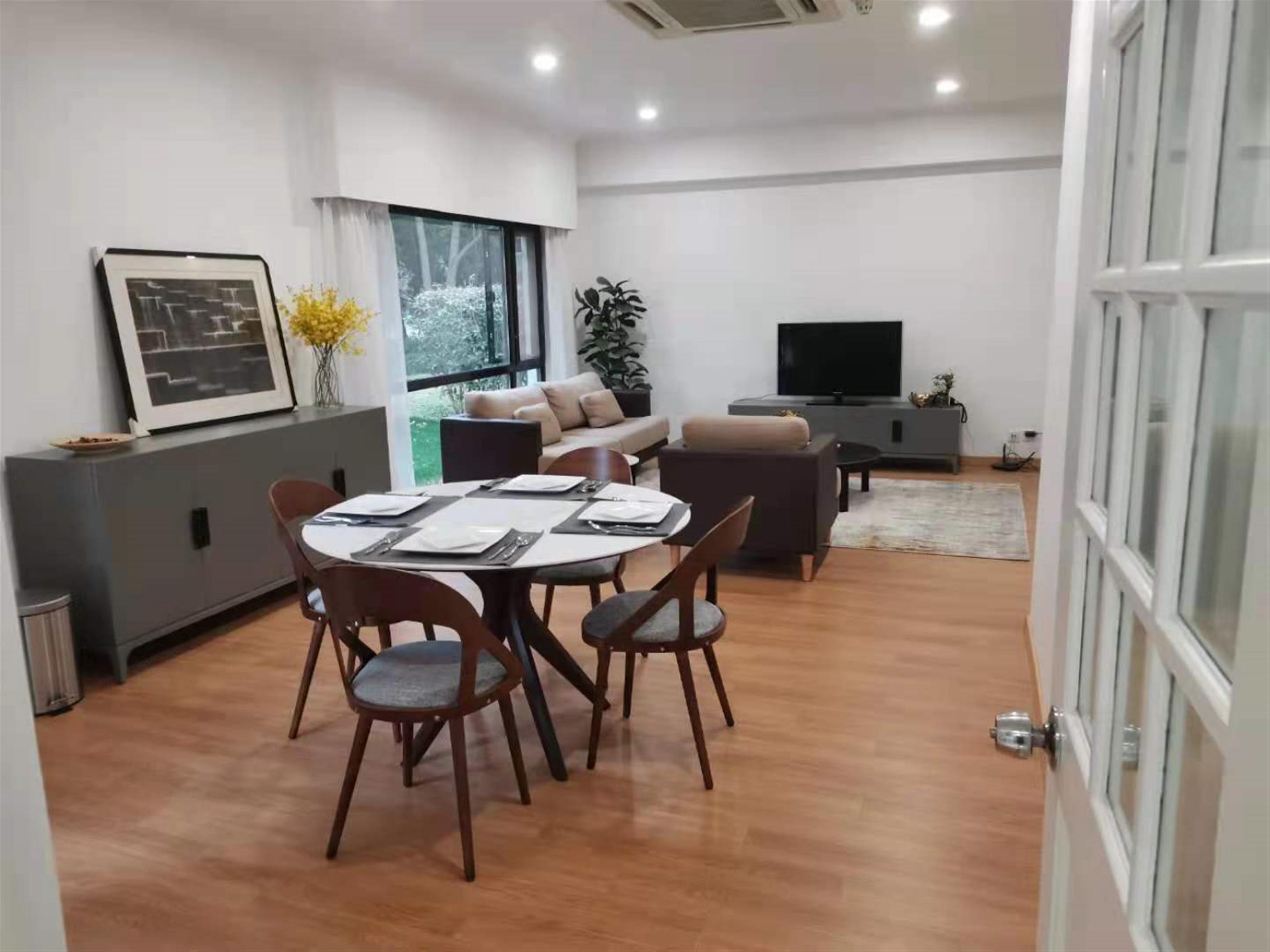 dining room Spacious Bright Convenient 3BR Villa nr LN 10 for Rent near Shanghai Zoo