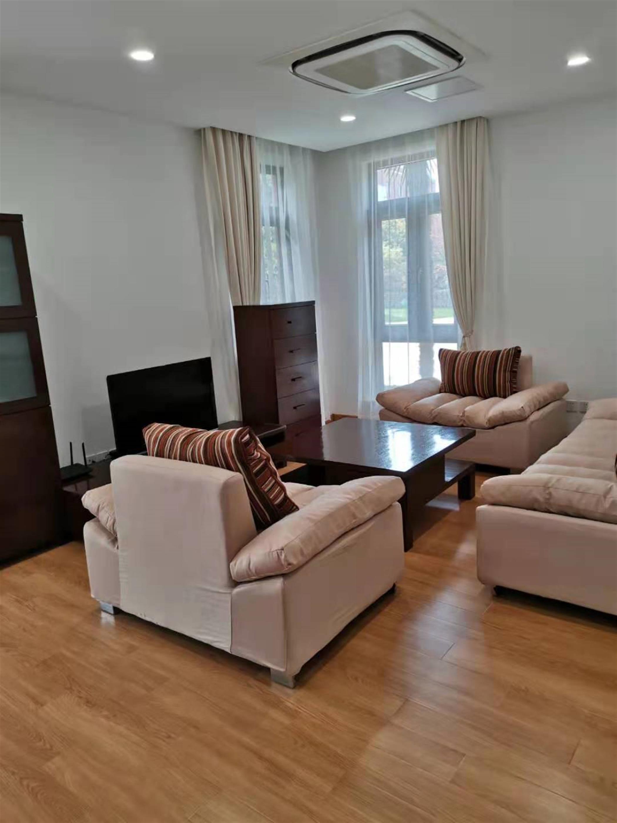 comfy chair Bright Spacious Convenient 4BR Villa nr LN 10 for Rent near Shanghai Zoo