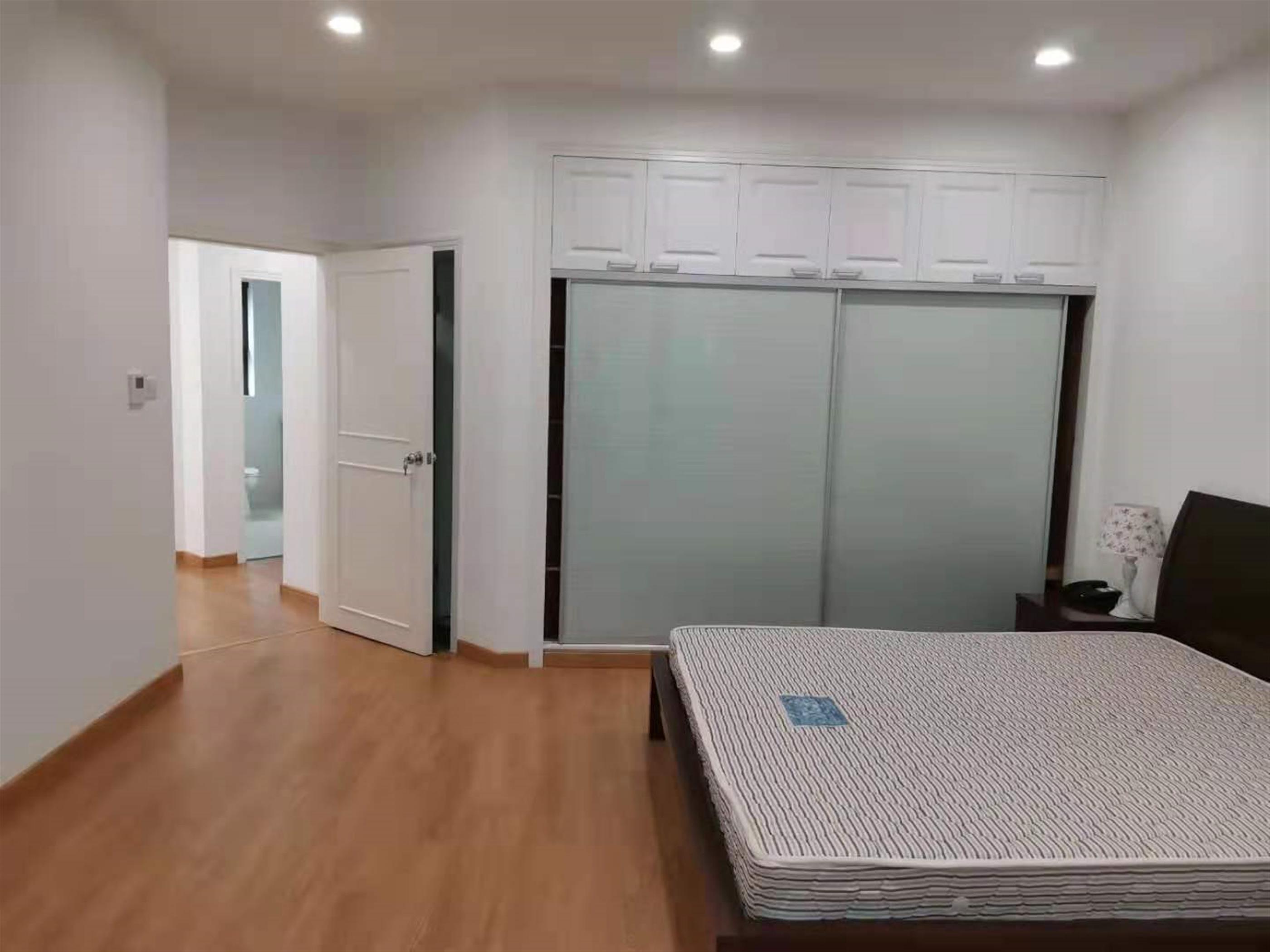 Large Bedroom Bright Spacious Convenient 4BR Villa nr LN 10 for Rent near Shanghai Zoo