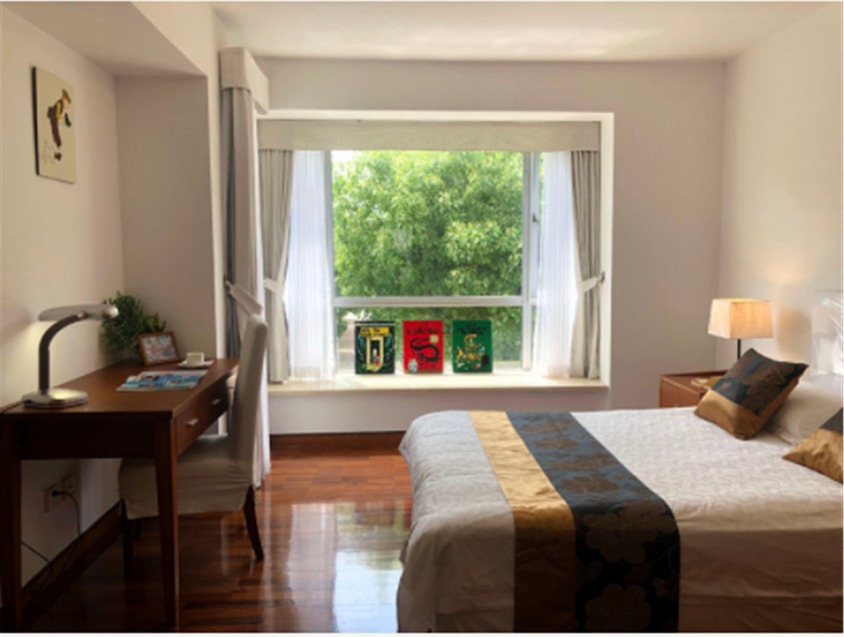Bright Bedroom Spacious Convenient 4BR Lux Garden Villa nr LN 10 Shanghai Zoo for Rent
