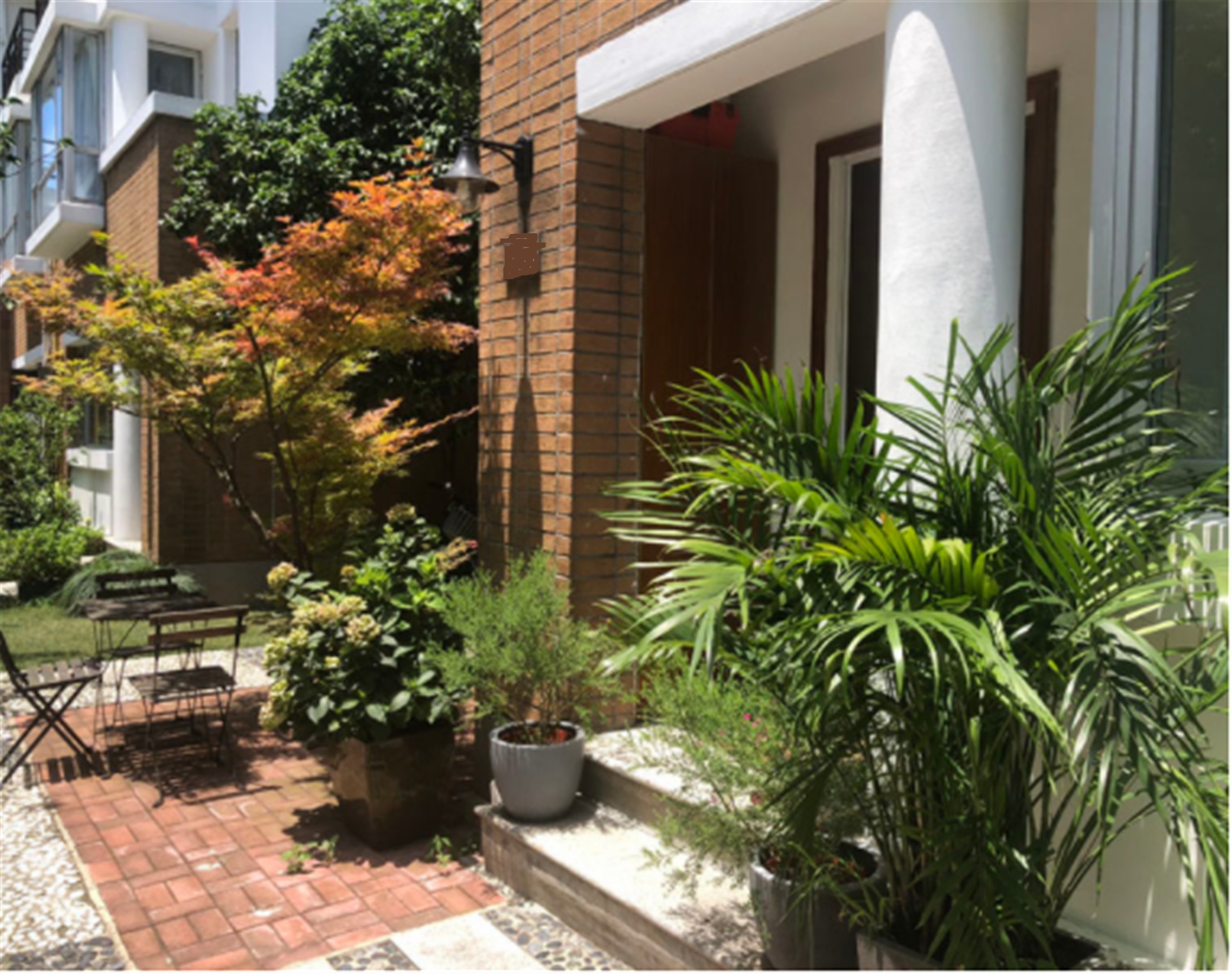 plants Spacious Convenient 4BR Lux Garden Villa nr LN 10 Shanghai Zoo for Rent