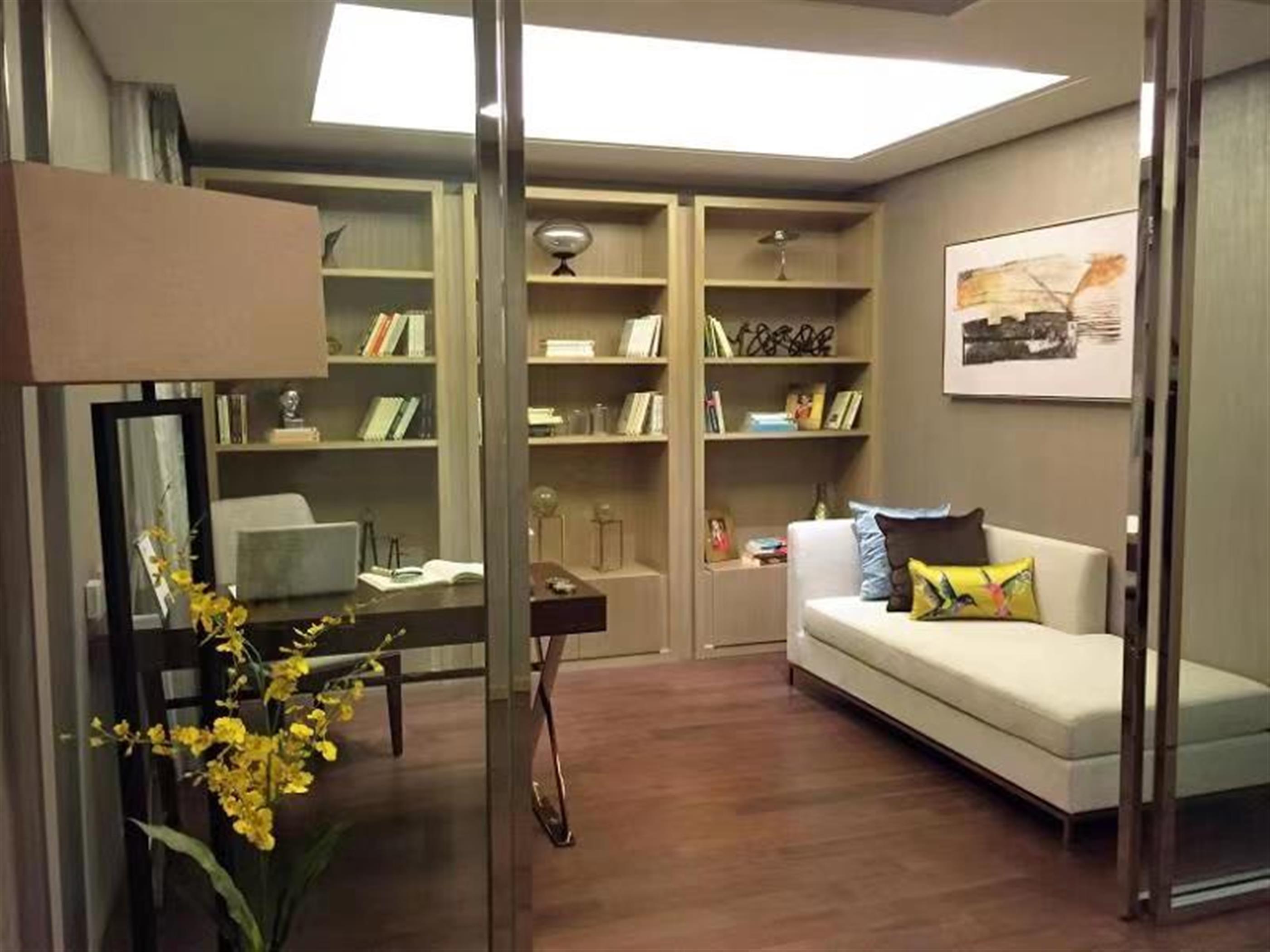 Office room Luxurious FFC 2BR+Office Service Apartment nr LN 1 for Rent in Shanghai