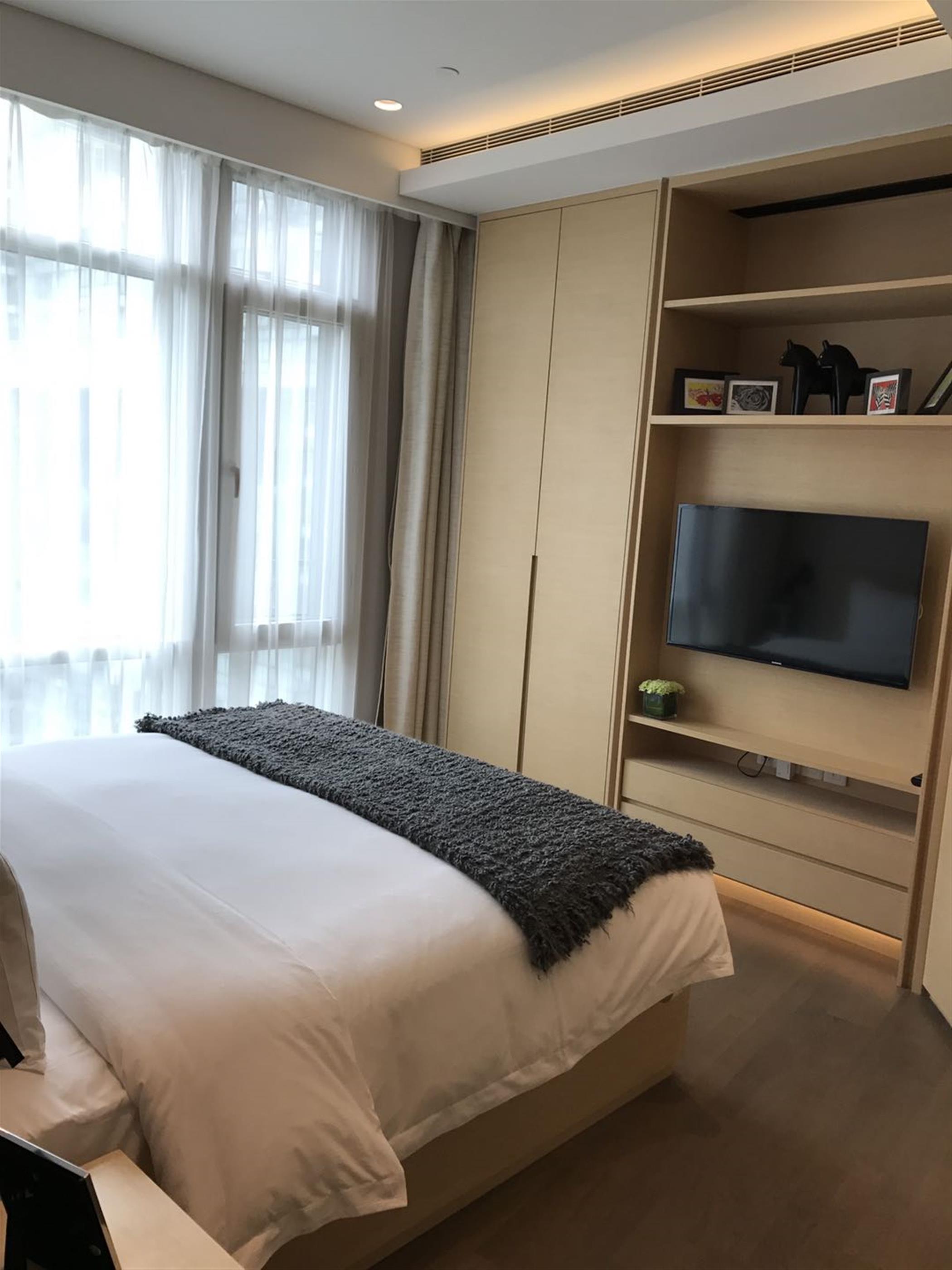 Master Bedroom Chic Xintiandi 2BR Service Apartment nr LN 1/8/10/13 for Rent in Shanghai