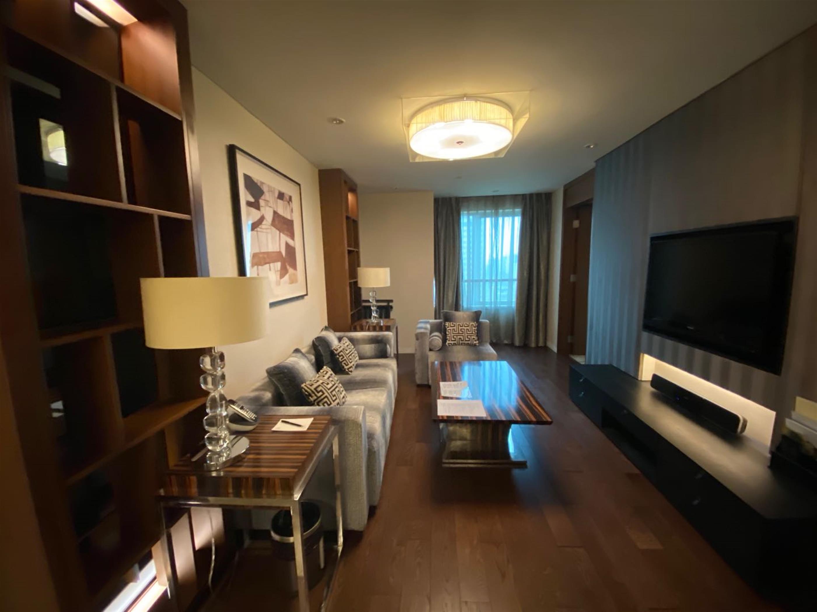 Ultra-Large Huaihai Rd 1BR Service Apartments nr LN 1 for Ren