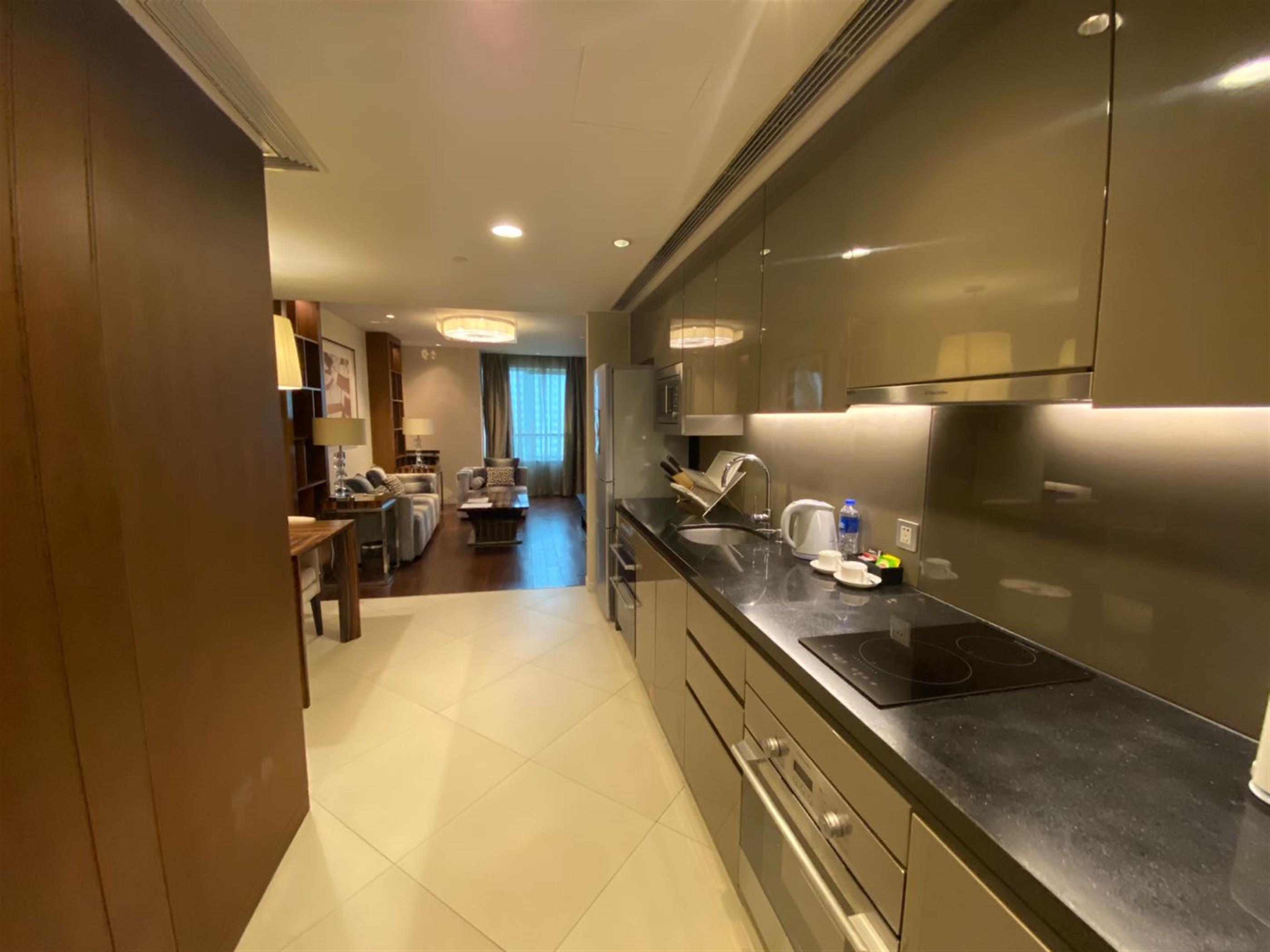 open Kitchen Ultra-Large Huaihai Rd 1BR Service Apartments nr LN 1 for Rent in Shanghai