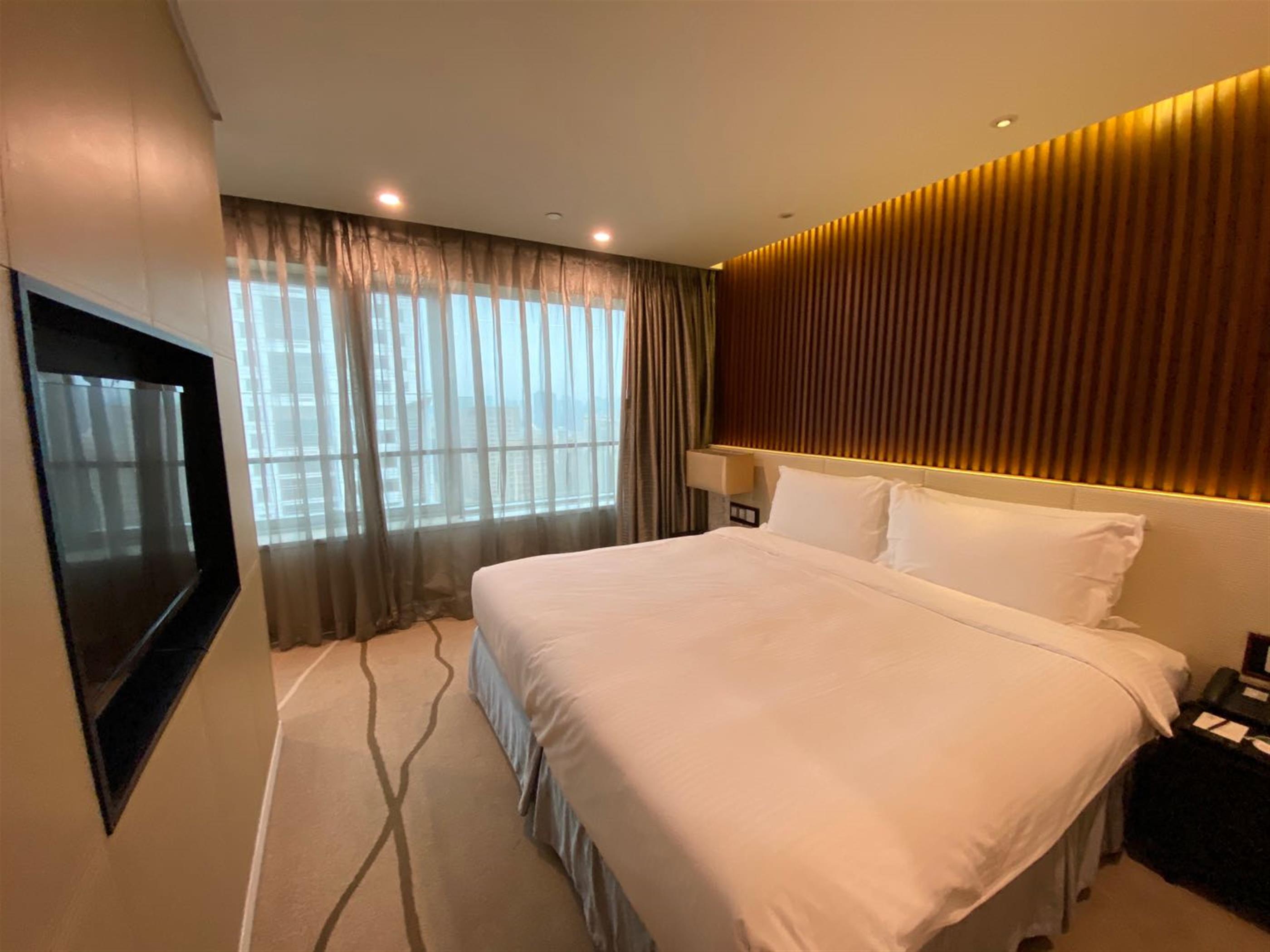 Master Bedroom Deluxe Huaihai Rd 2BR Service Apartments nr LN 1 for Rent in Shanghai