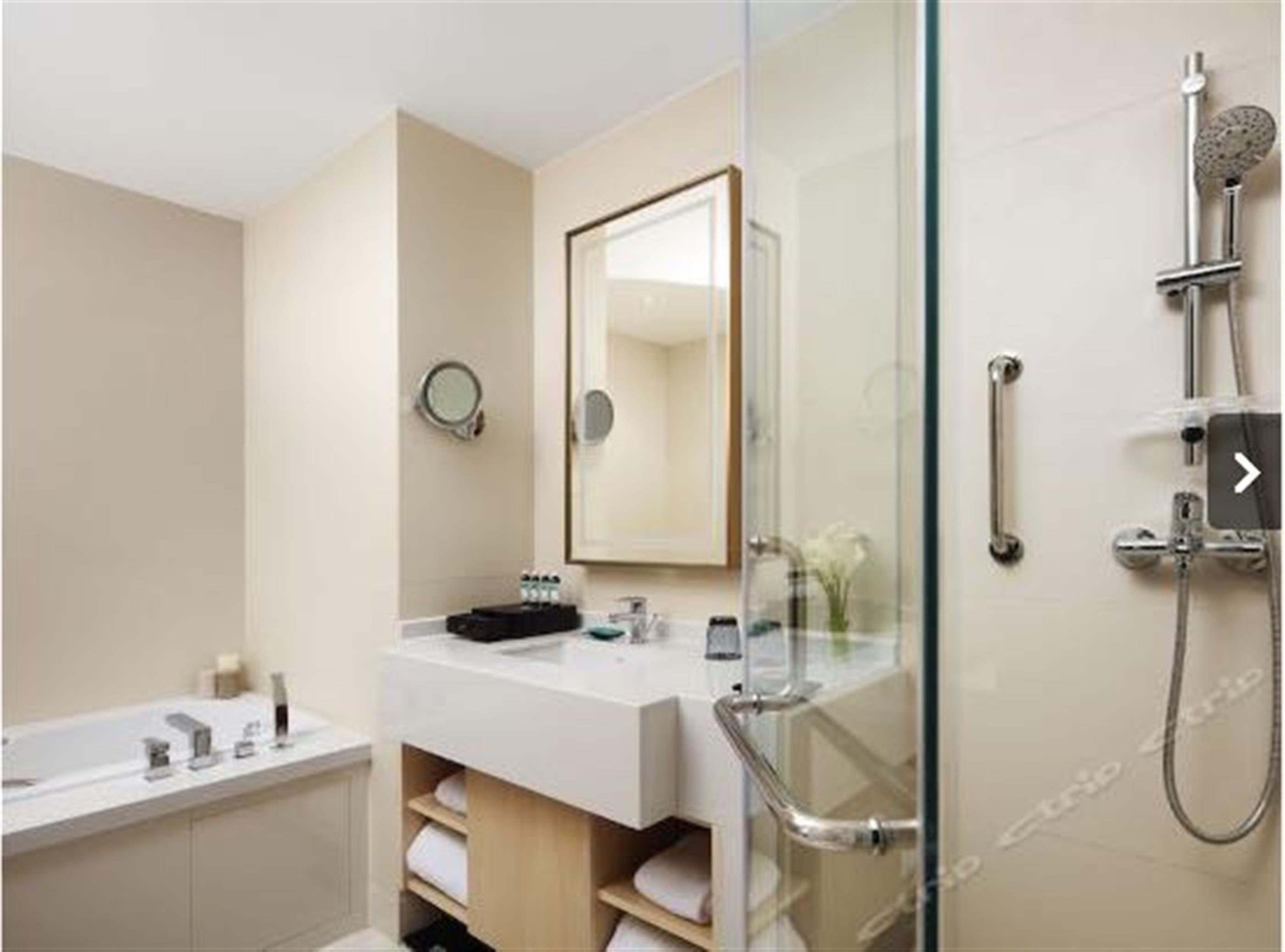 new bathroom New Bright Convenient 2BR Putuo Service Apartments nr LN 13/15 for Rent in Shanghai