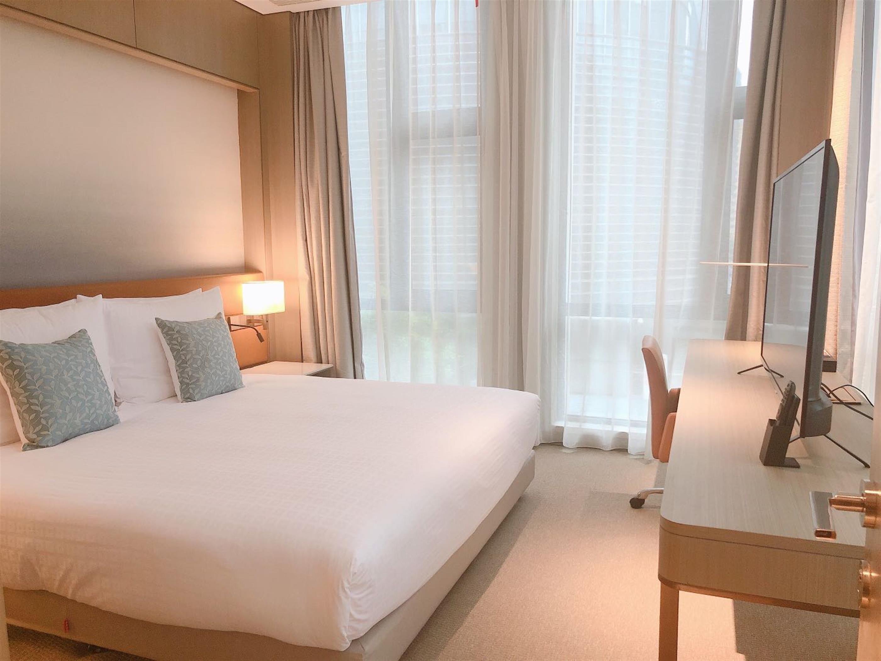 bright bedroom Convenient Bright New 2BR Hongqiao Service Apartments nr Hongqiao Hub in Shanghai