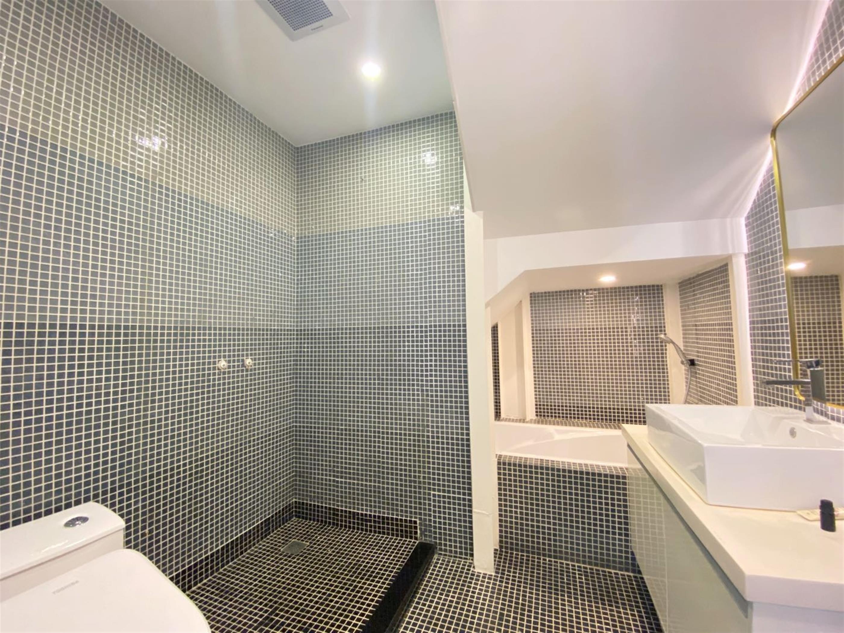Clean bathroom Renovated 5BR 3-floor FFC Lane House for Rent near Shanghai’s Xinhua Rd Neighborhood