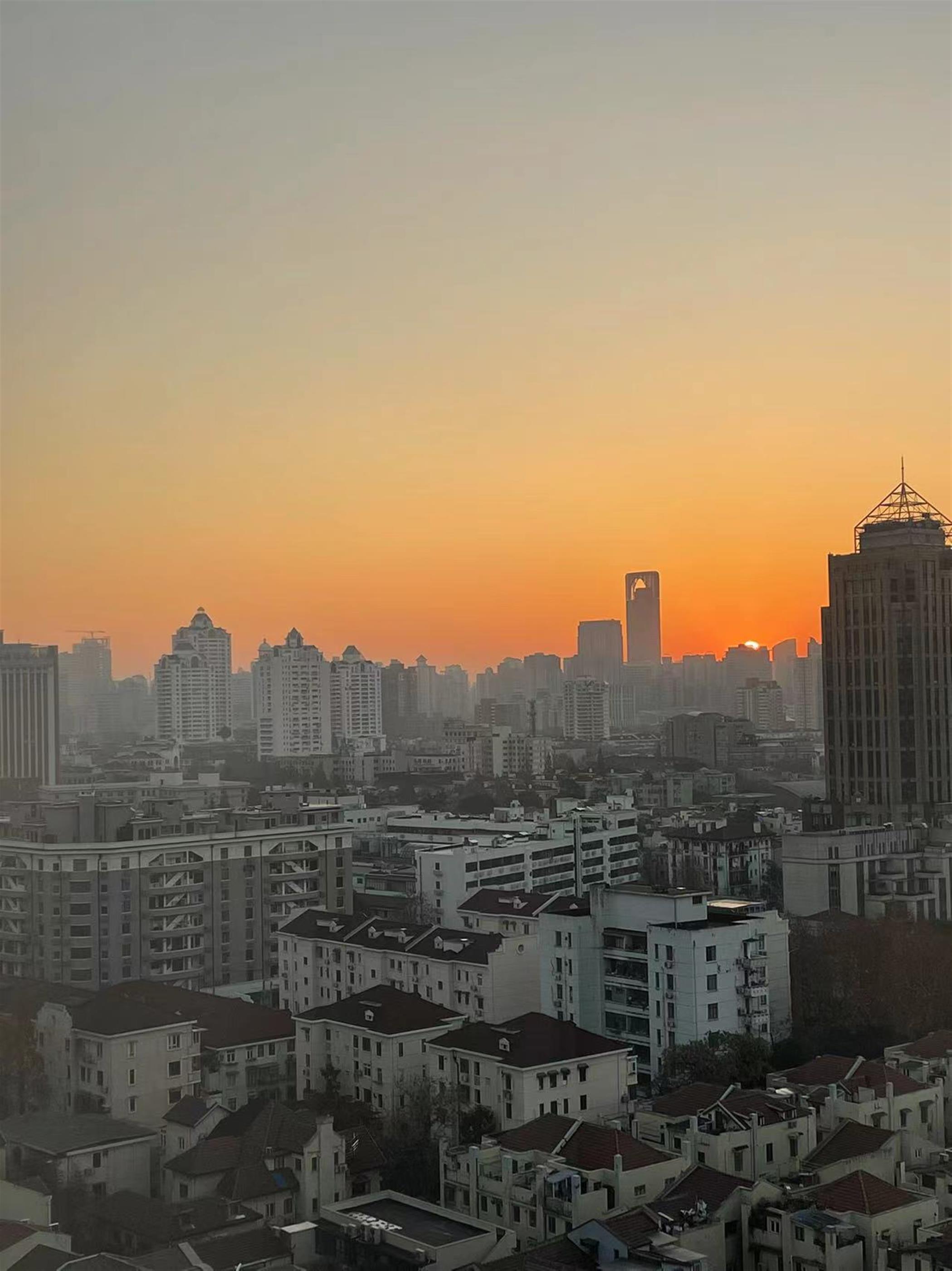 Sunset views Fantastic 3BR Summit Apt for Rent in Downtown FFC Shanghai