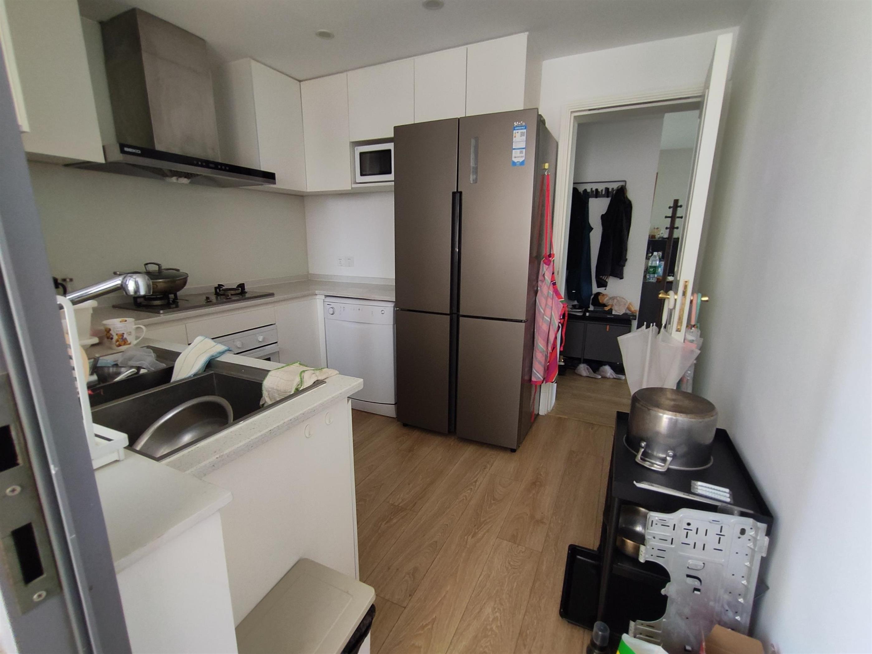 big fridge Fantastic 3BR Summit Apt for Rent in Downtown FFC Shanghai