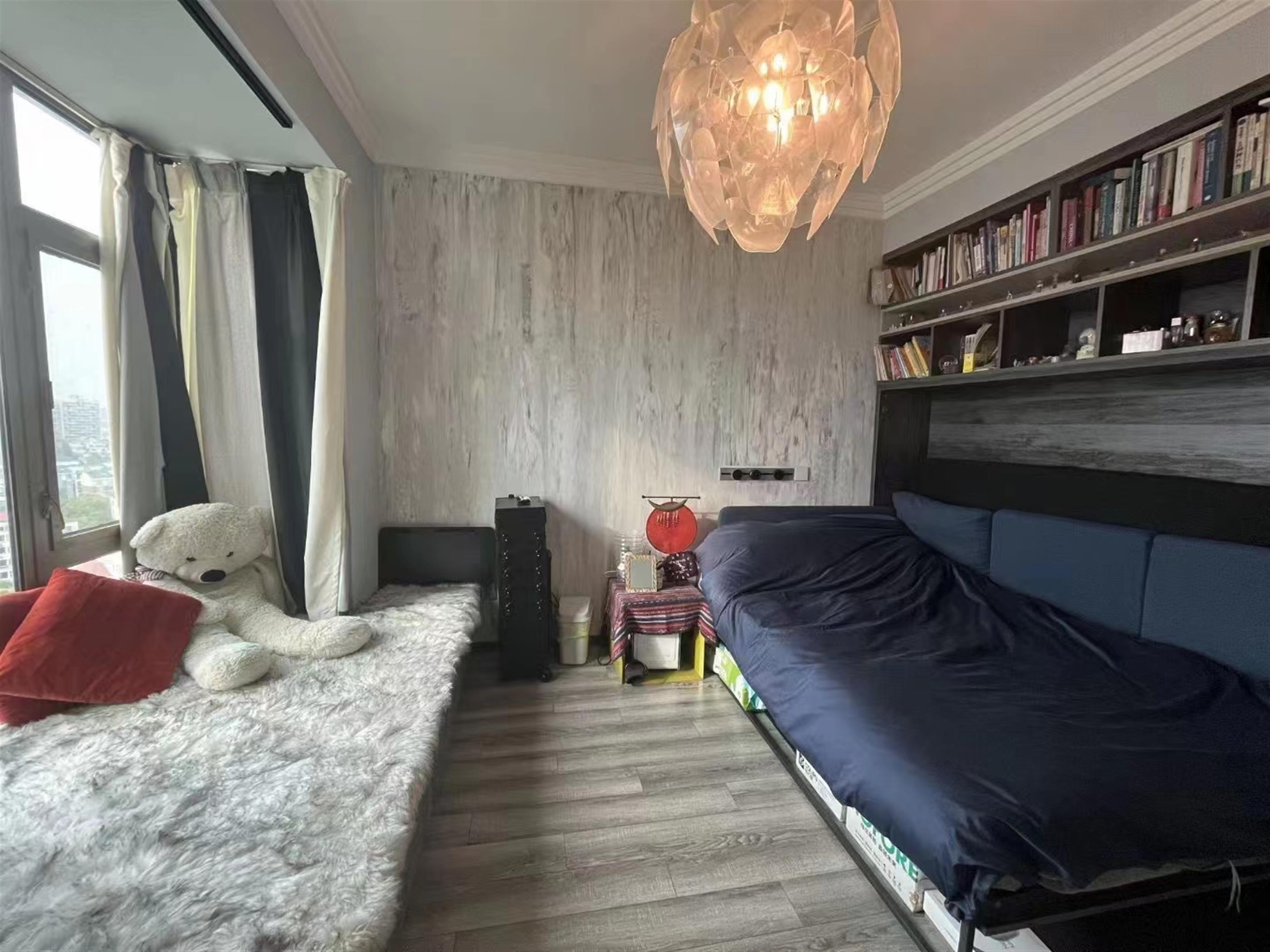 Spare Beedroom Classic Spacious Chic 3BR Apartment for Rent in Shanghai’s Jing’an Temple Neighborhood