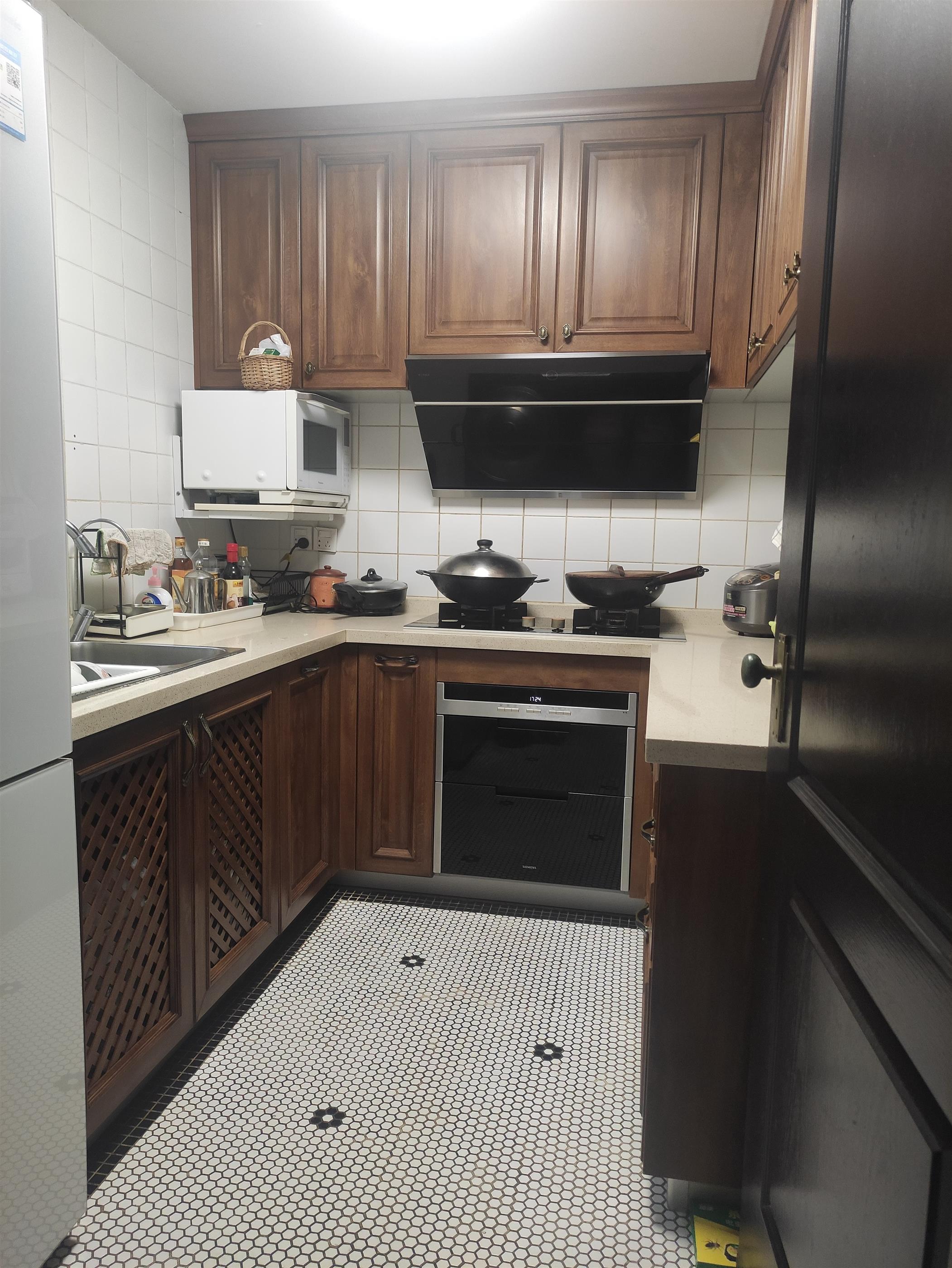 Kitchen *** For Sale *** 3-Floor 5-Room Nanjing W Rd Lane House in Shanghai