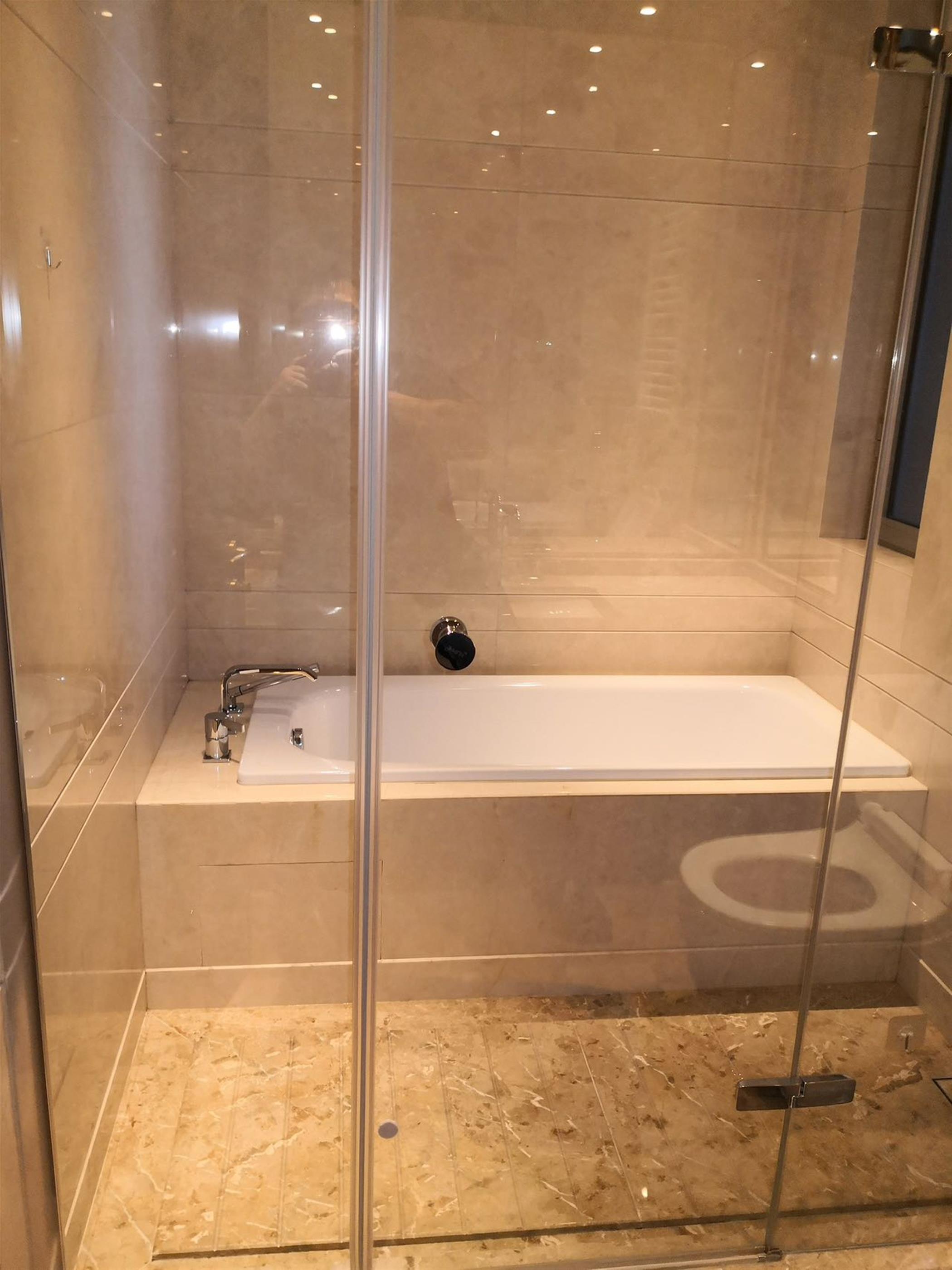 bathtub / shower Deluxe Spacious Classic 3BR Apartment for Rent in Shanghai’s Xintiandi Neighborhood