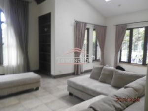 Villa with Terrace and Large Garden for Rent in Rancho Santa