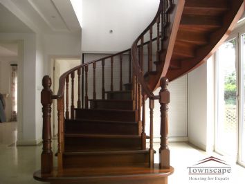 picture 4 Xi jiao Huacheng Villa 300sqm 4bdr 3 bth and Huge garden