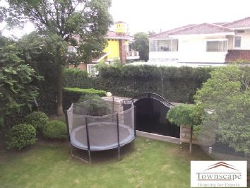 picture 6 Xi jiao Huacheng Villa 300sqm 4bdr 3 bth and Huge garden