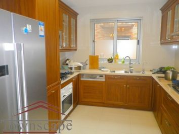 picture 2 Spacious 4BR family home with balcony and floor heating
