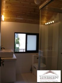 picture 3 Antique renovated apartment 1 bdr 70 sqm near metro line 1