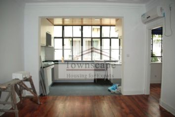picture 3 Unfurnished 1 bdr 80sqm apartment  near Huaihai mtr line 1