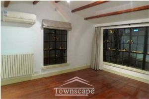 4 storey villa in quiet neighbourhood with wall heaters