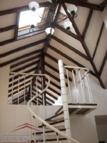 picture 12 Large attic and terrace newly renovated 3 bedroom lane house