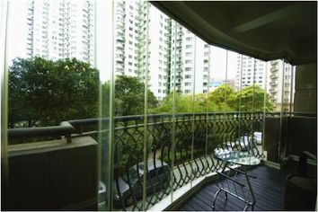 picture 2 Well furnished 3BR apartment with balcony