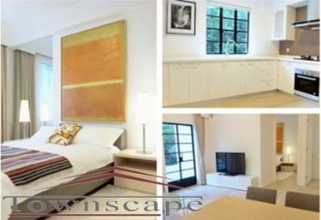 picture 2 2BR Antique apt w balcony on Wuyuan rd