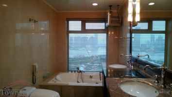 picture 6 289sqm luxury 4BR apt balcony Bundview in Shimao Riviera
